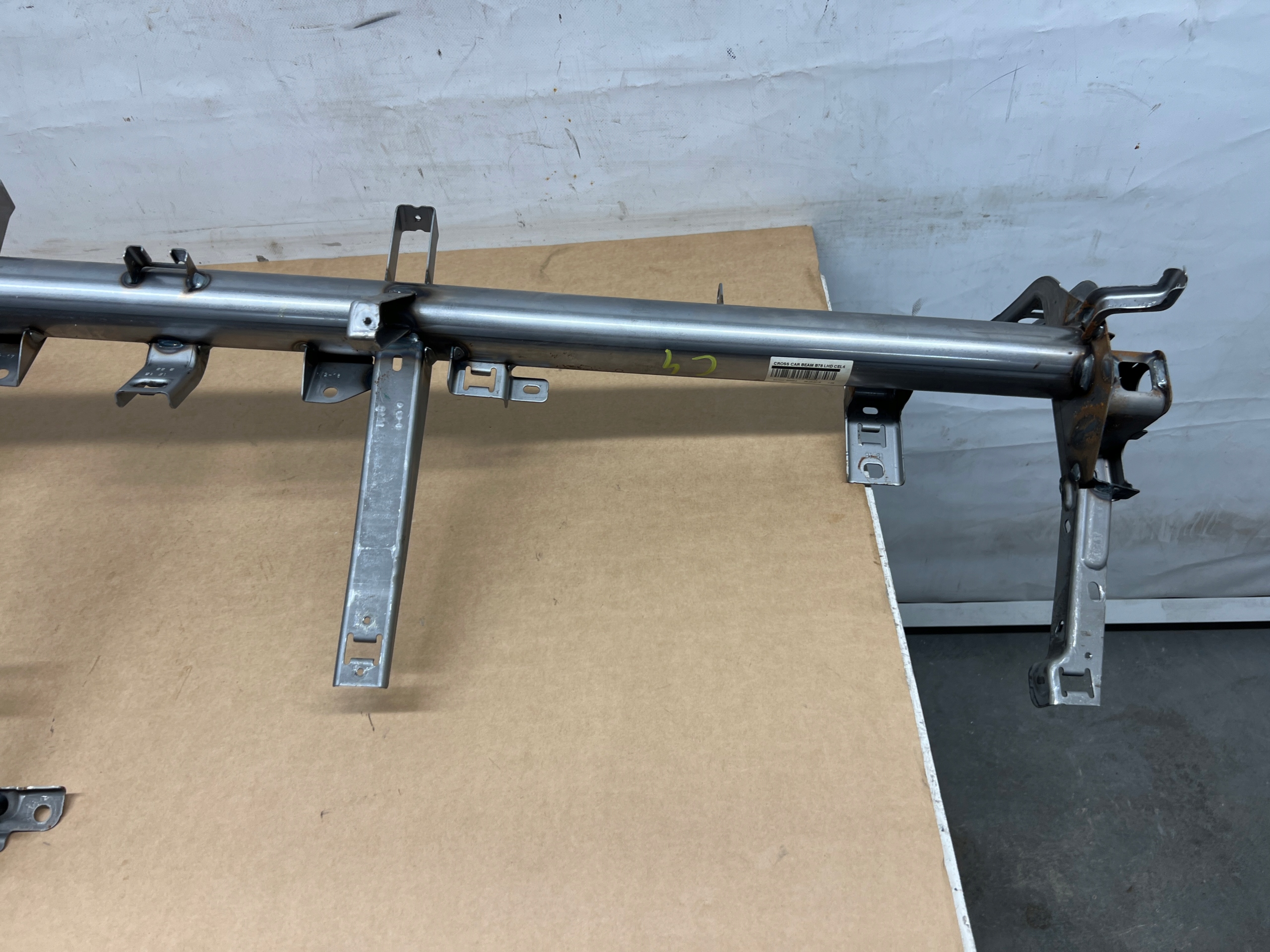 Citroen C4 SpaceTourer Picasso II support sider below deske