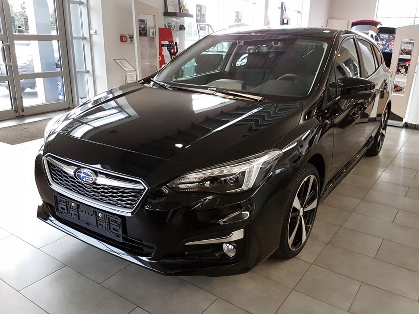 SUBARU IMPREZA V GT NAKŁADKI PROGOWE LISTWY NA PROGI STALOWE Waga produktu z opakowaniem jednostkowym 2 kg