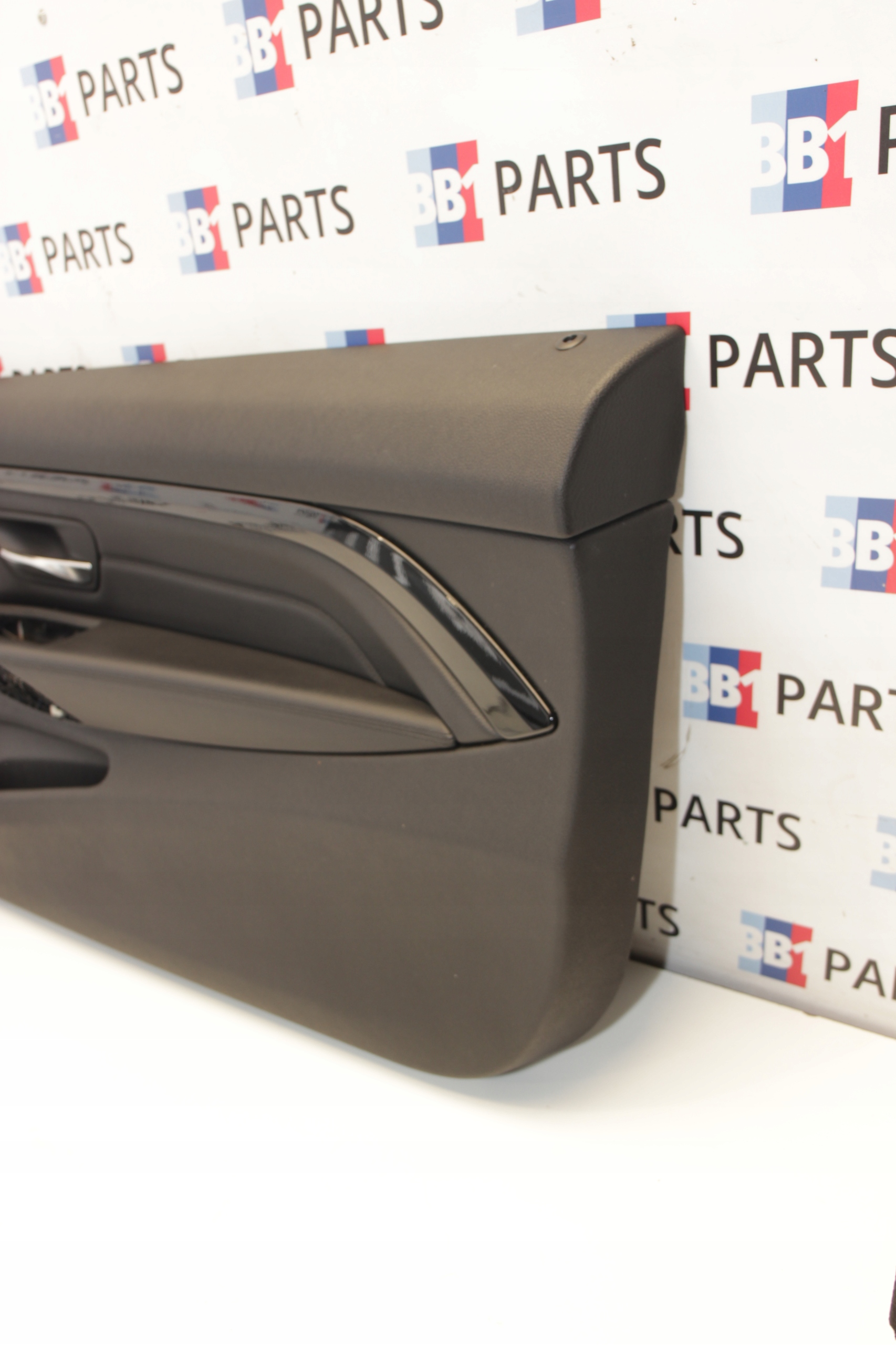 BMW F32 side right front black leather DAKOTA AMBIENT