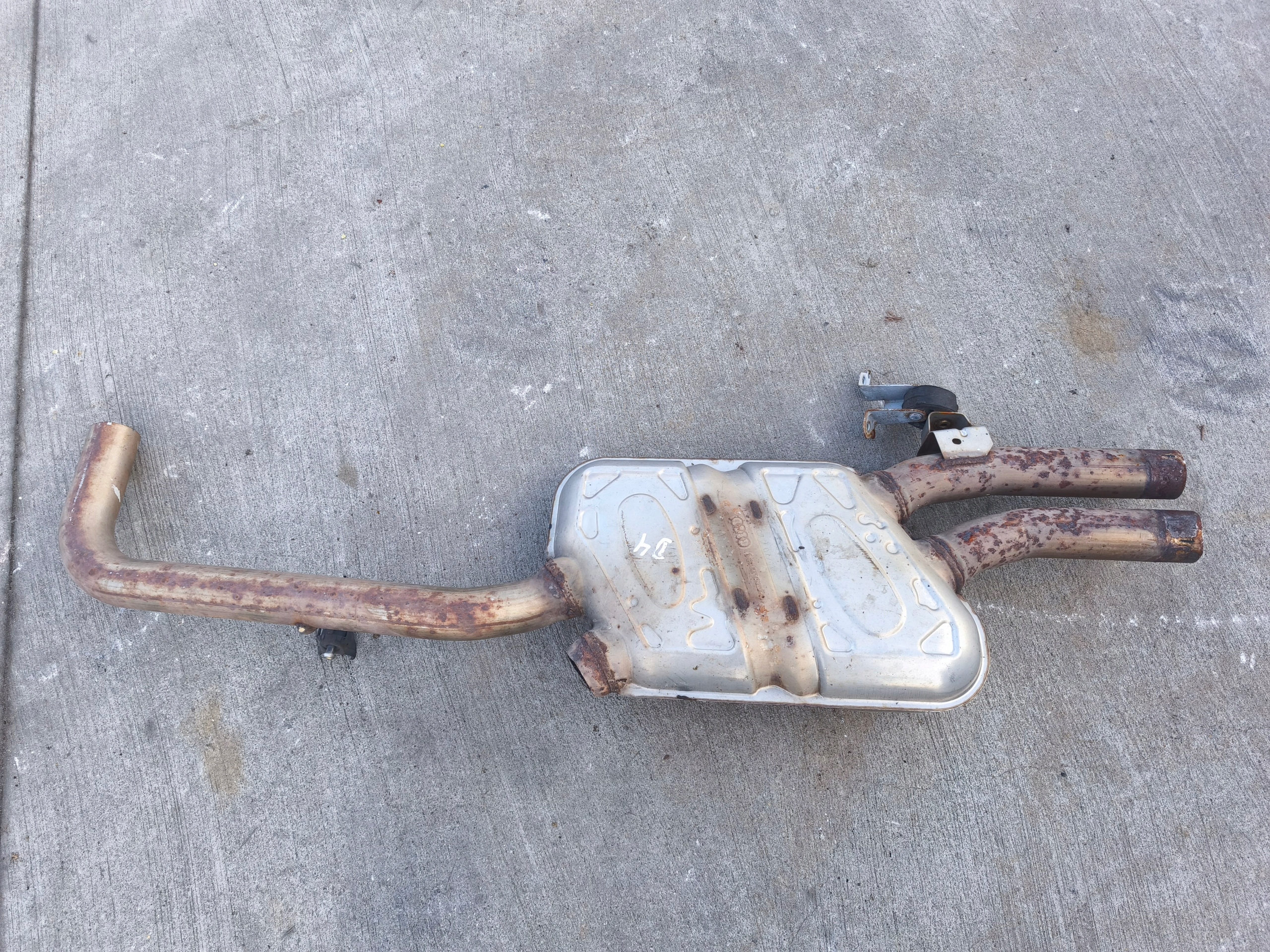 muffler, exhaust central AUDI A8 D4 4.2 4H0253411