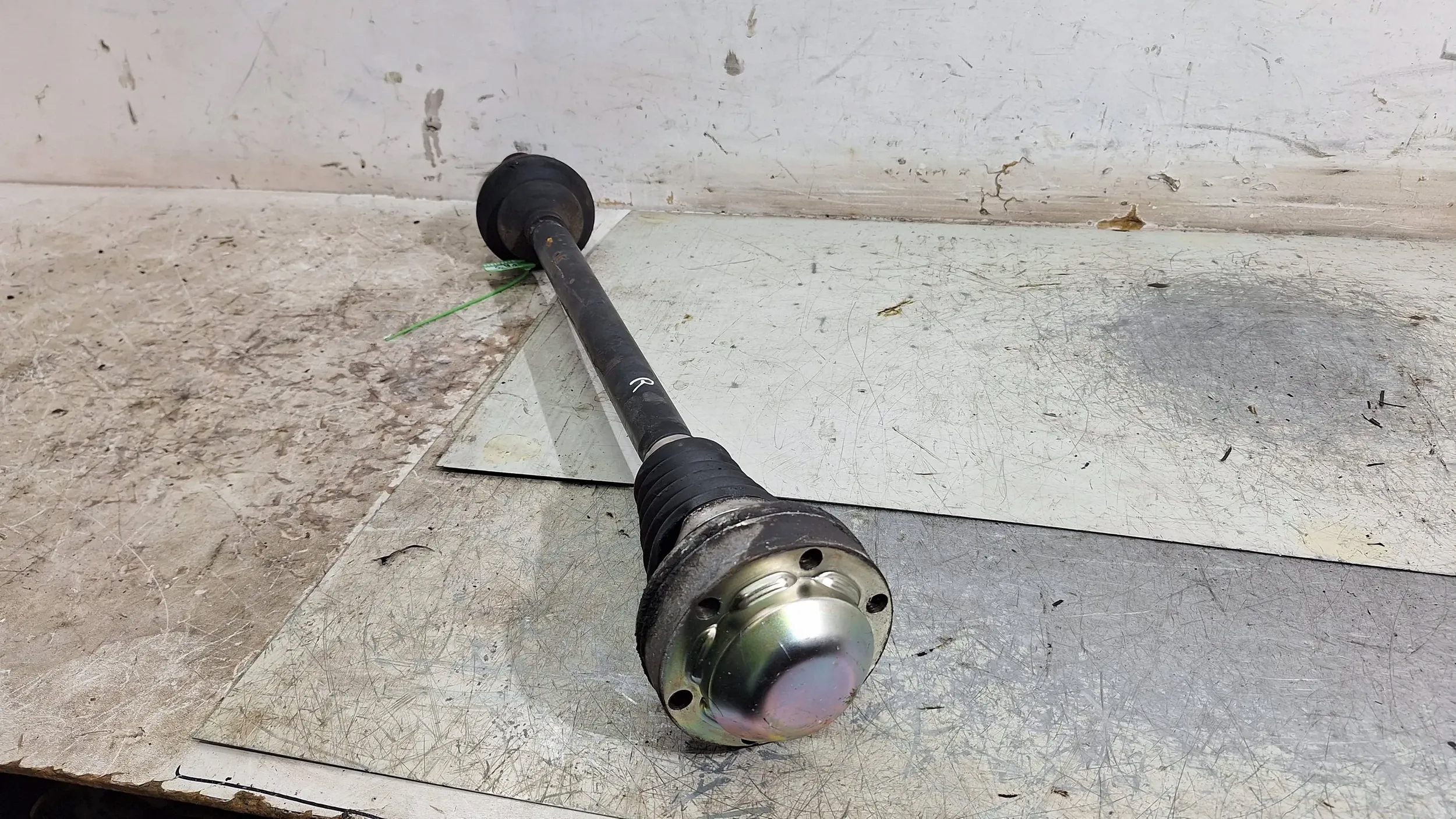 semi-axis right rear part 4F0501203B AUDI A6 C6 3.0TDI QUATTRO