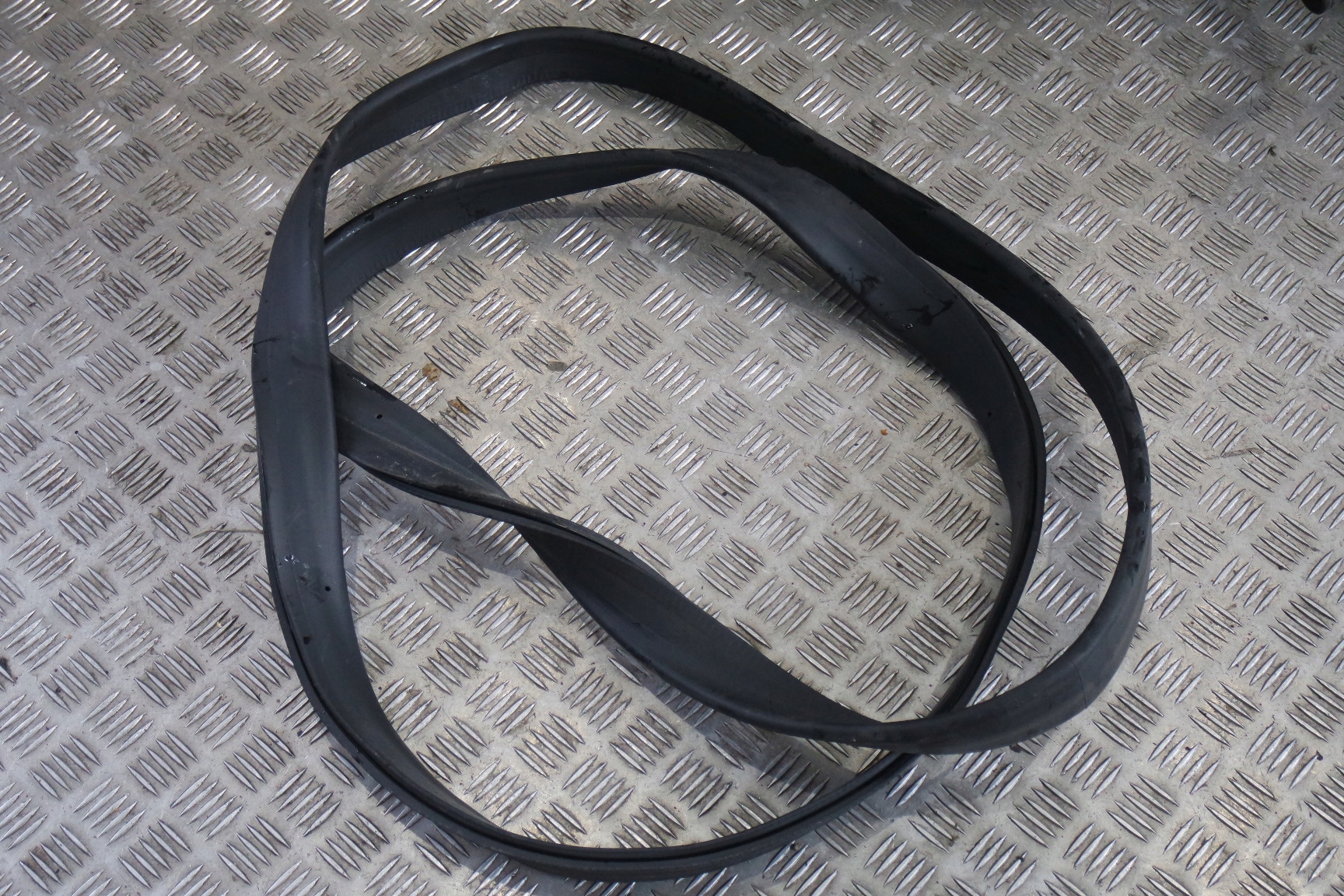 USZCZELKA PODSZYBIA MERCEDES W463 G A4636280400