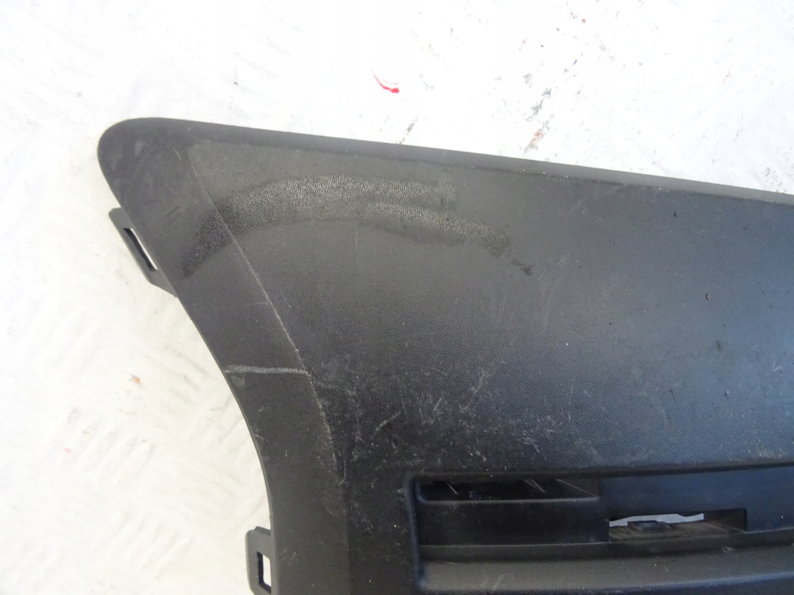 grid of a bumper front front right DACIA SANDERO III EABM261A29