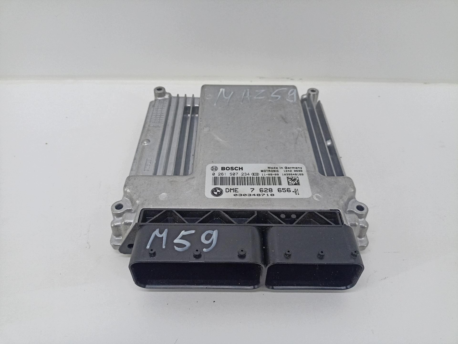 control unit of the engine BMW X1 E84 2011 7628656