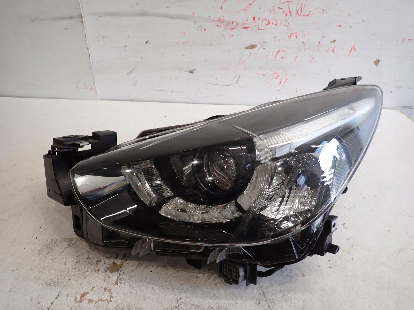 light front front left MAZDA 2 FULL LED 2014