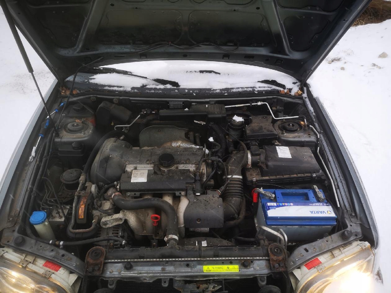 volvo V40 коллектор выпускной 2004 1.8л