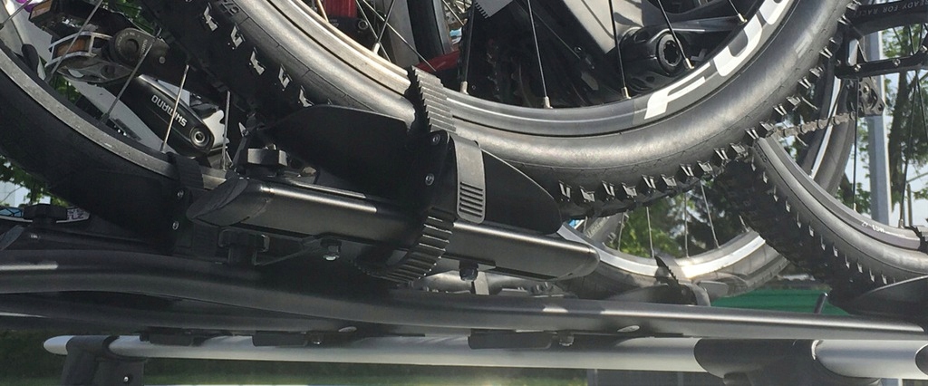 Uchwyt rowerowy na dach Aguri Marathon 50422 Model Marathon Basic