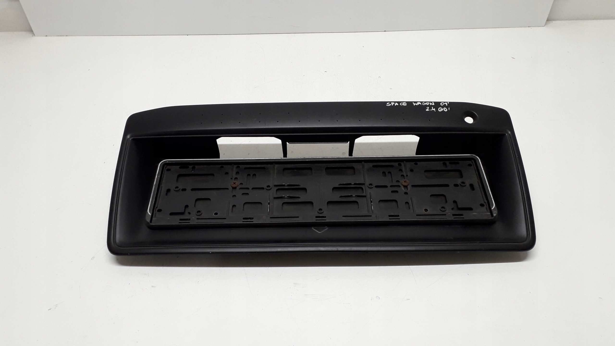 SPACE WAGON 98-02r BLENDA Z KLAPY