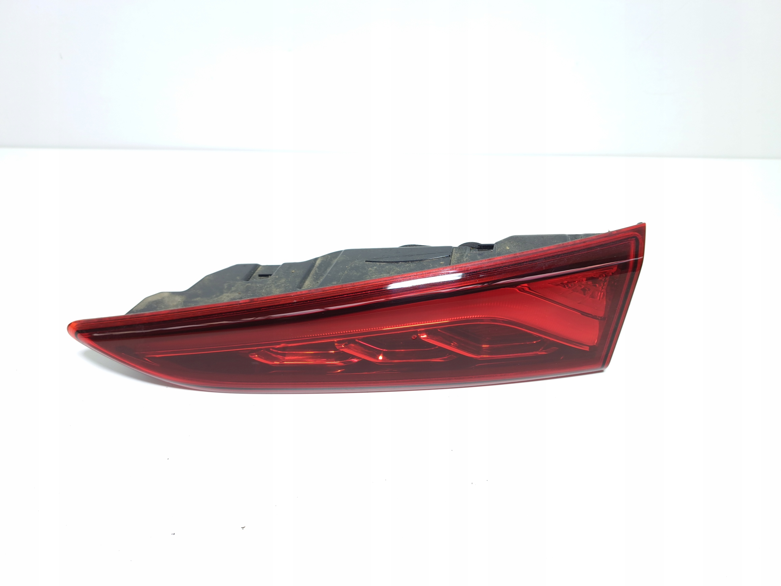 HYUNDAI KONA PRAWA TYLNA LAMPA KLAPA LED 92404-J9100