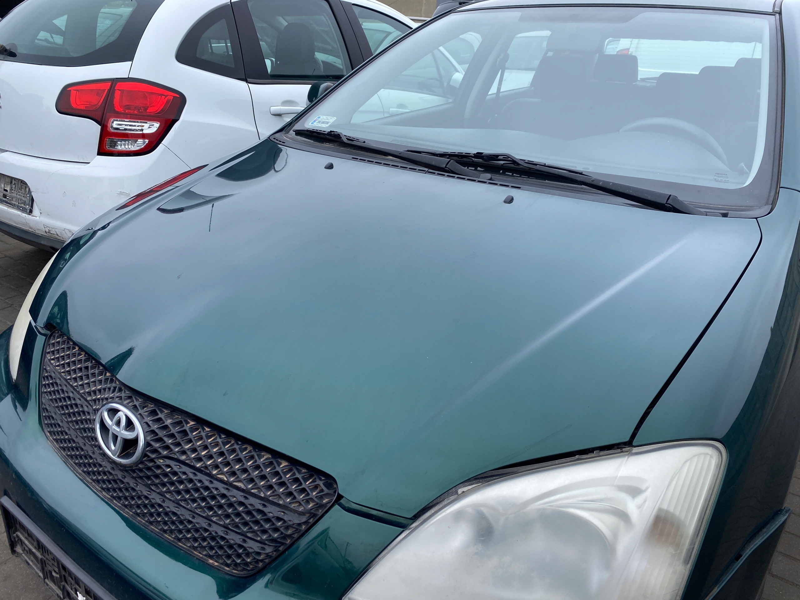 capot code lakieru 6R4 Toyota Corolla E12 01-07
