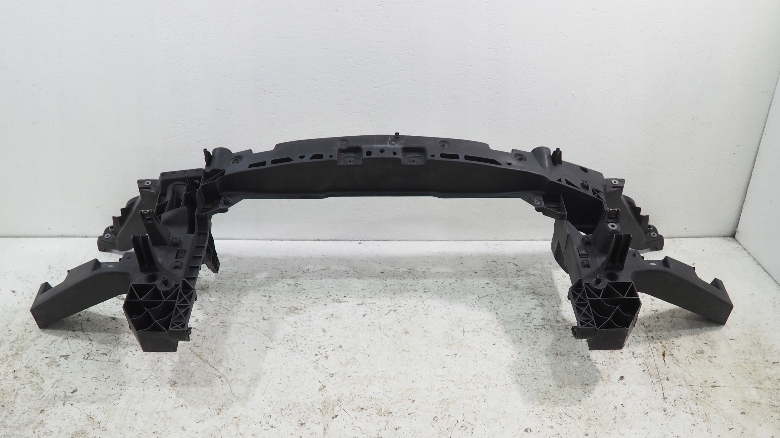 Mercedes Sprinter W907 pillar iron support panel for radiators A9078800900