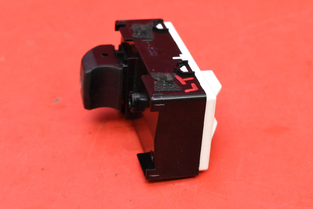 switch lifting windows left rear part 93581R2000 KIA SPORTAGE 5 V 21-25