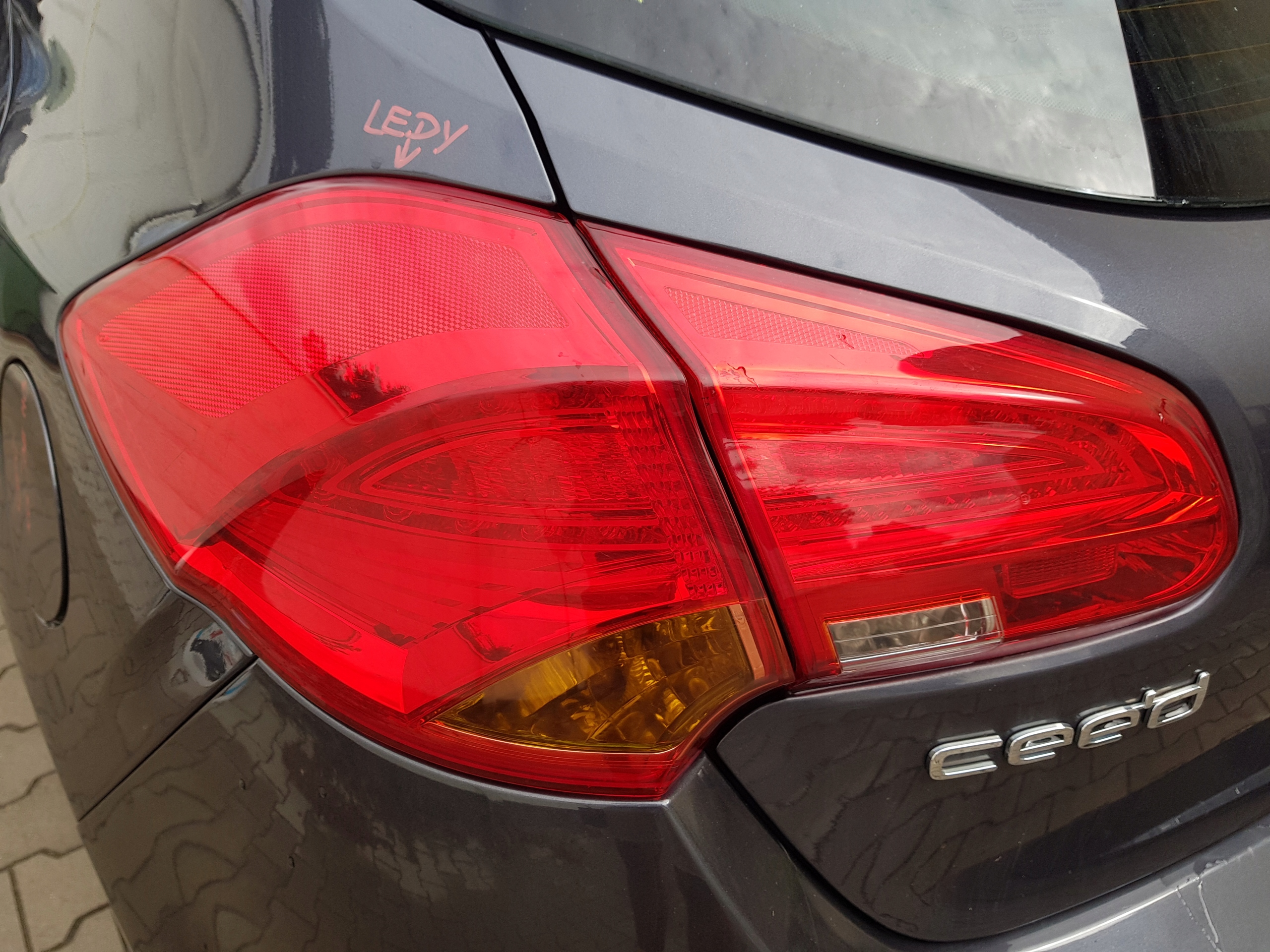 KIA CEED II HB light right rear part LED 2012