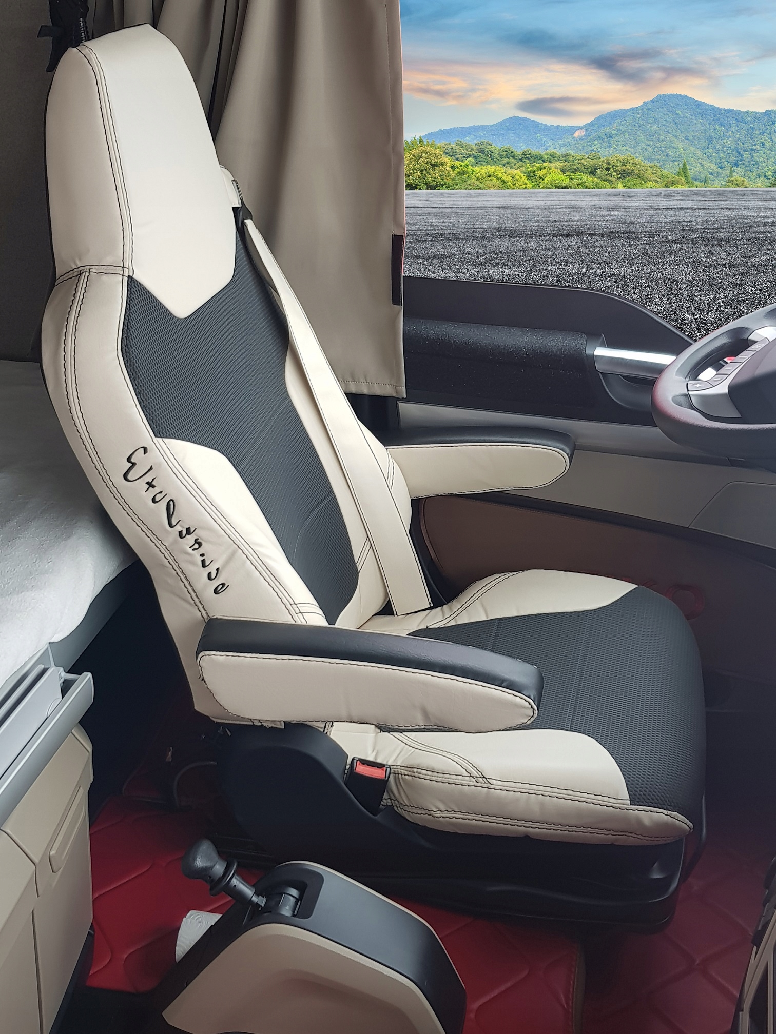 POKROWCE FOTELI TIR MAN TGX SKAJ ECO SKÓRA Typ pokrowiec