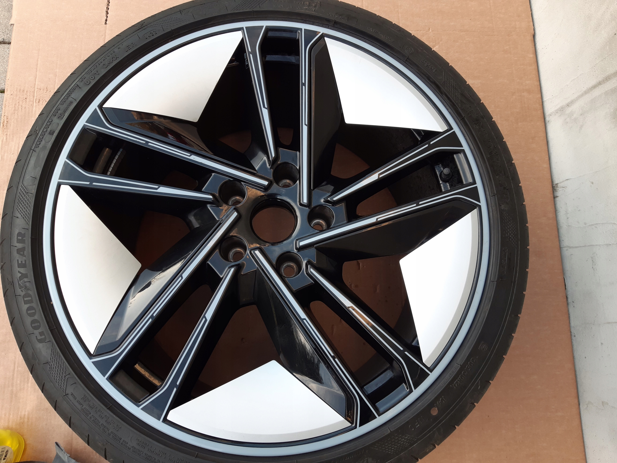 Литі диски КОЛО TYLj3601025ad 21 Audi е-трон GT RS