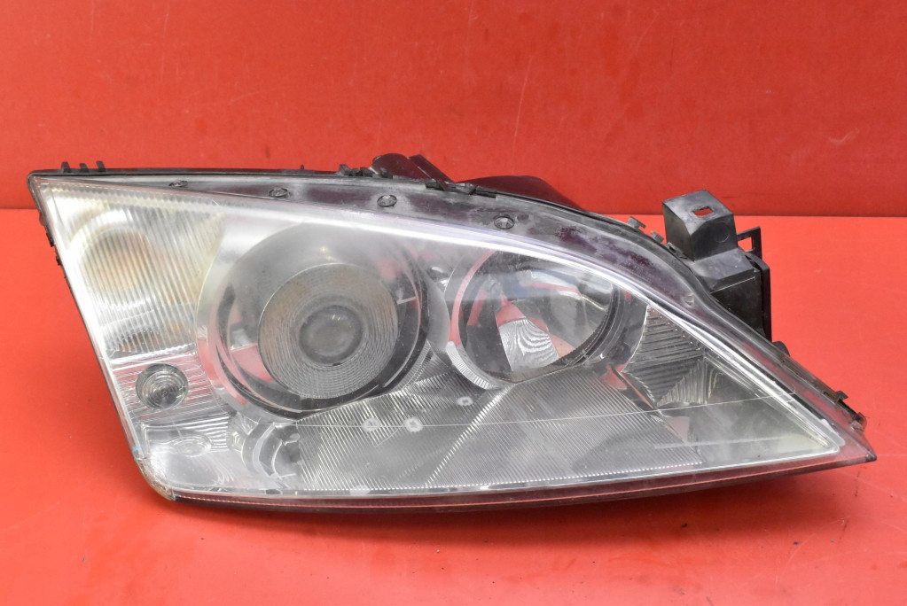 REFLEKTOR right light front XENON EU 1S71-13005-CH FORD MONDEO MK3 00-03