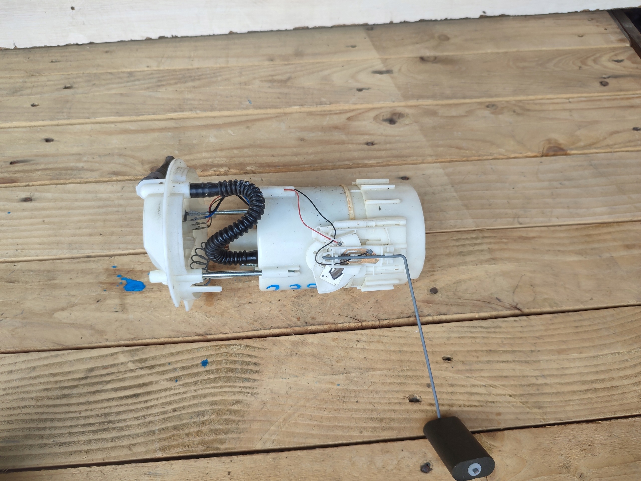 feed pump Renault Laguna III 2.0 172020092R