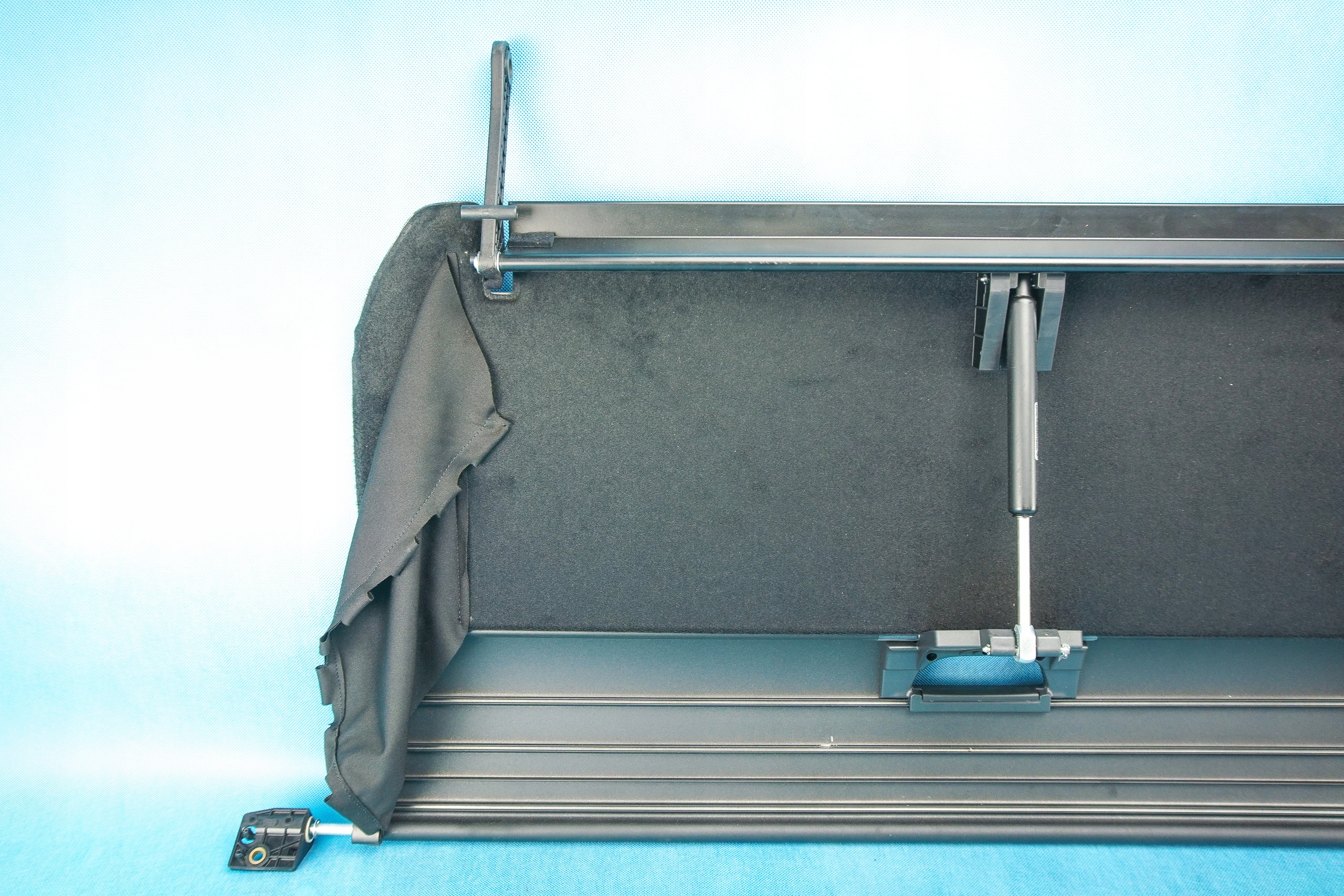 plato rear Audi A3 S3 8V Cabrio 8V7825133A