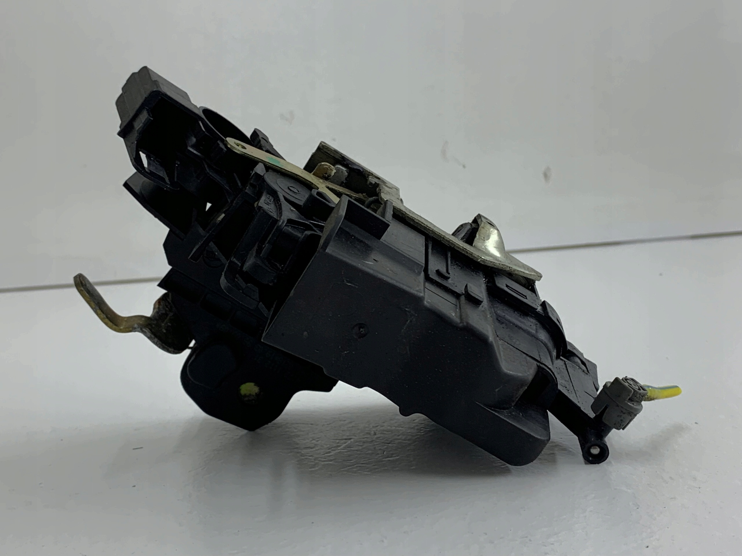 MERCEDES CLK W208 lock door right front 2087200435