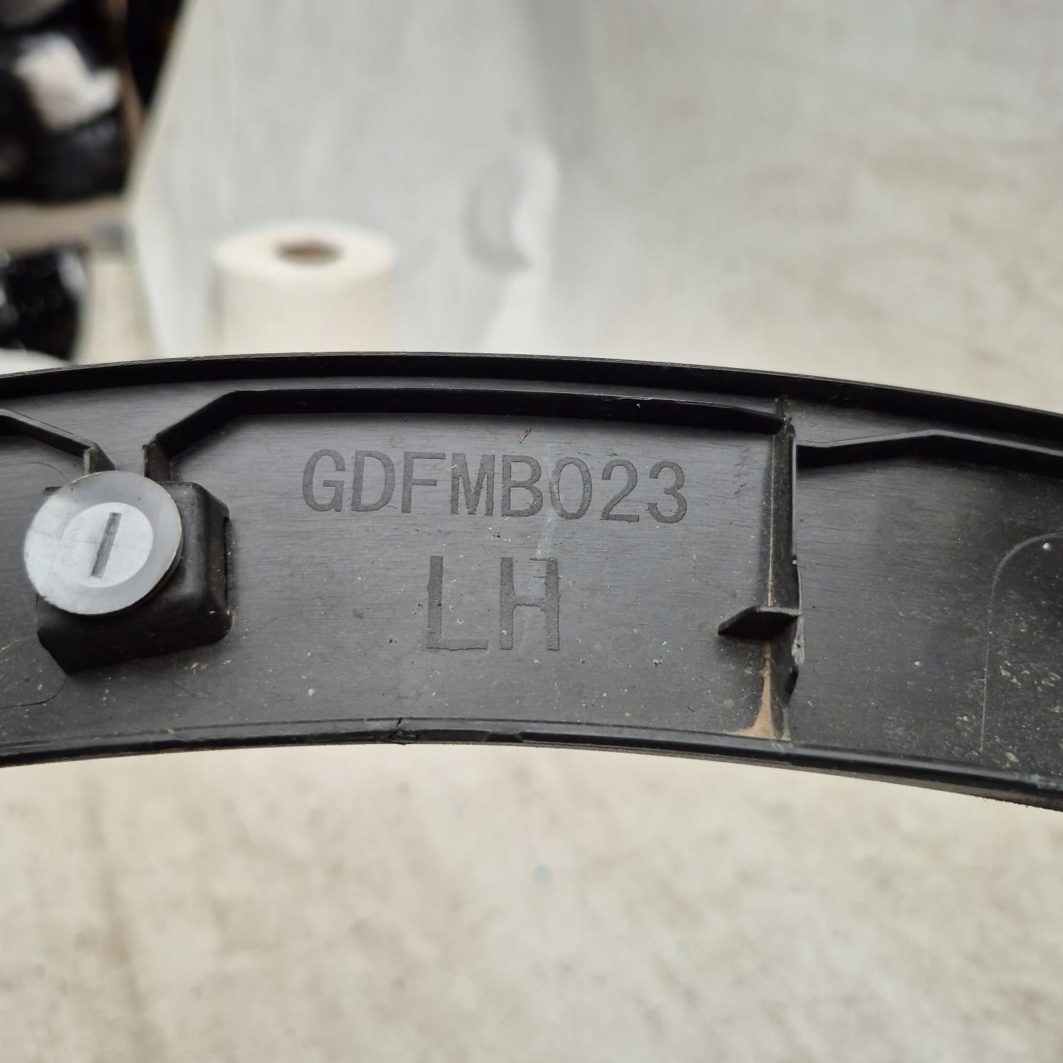 NISSAN QASHQAI II 2 13-21 moulding cap left front