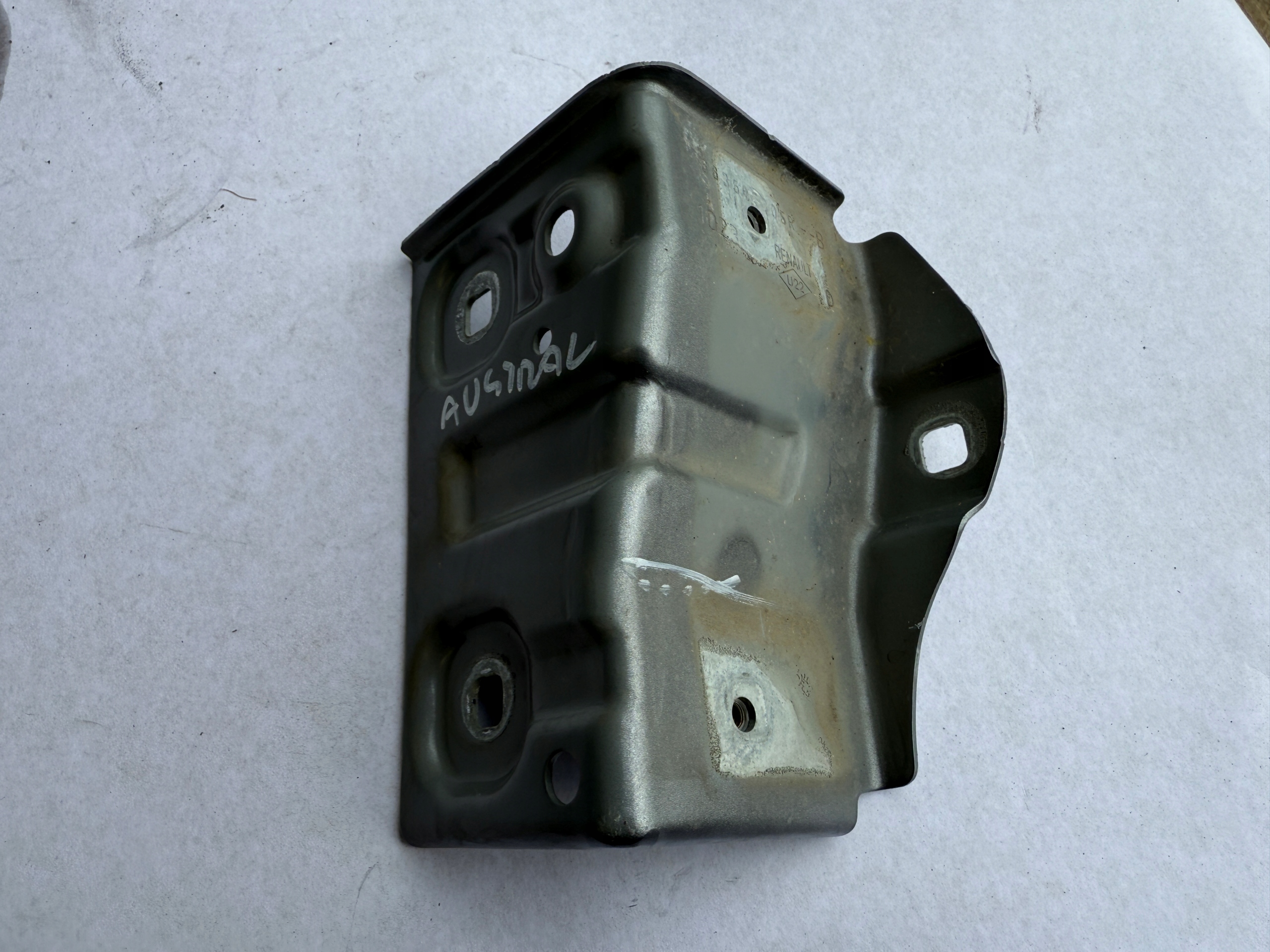 RENAULT AUSTRAL E-TECH Support plaque Console Aile Droite Avant 663505305R