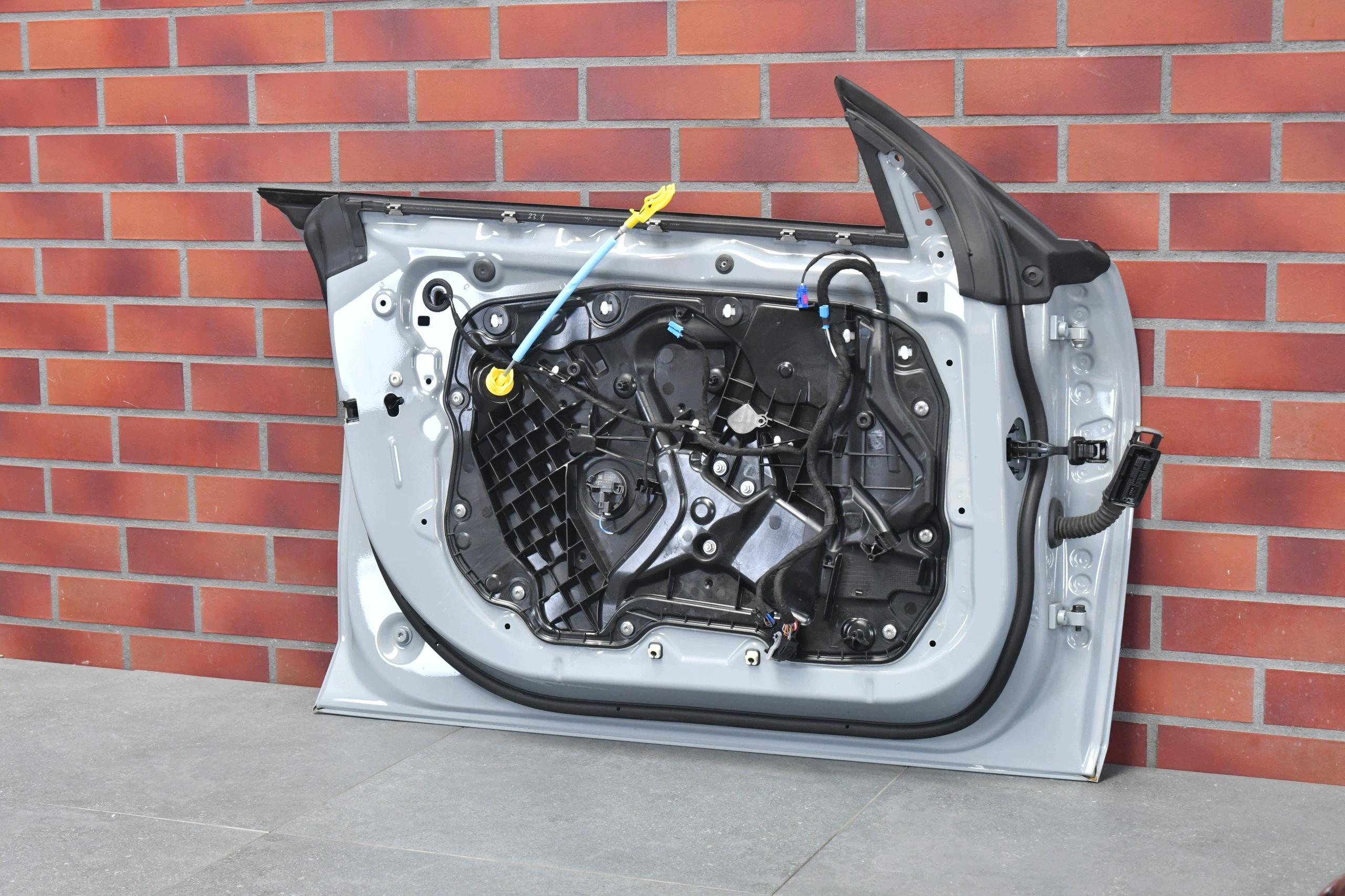door left front front BMW 2 F74 C4P BROOKLYN GRAU