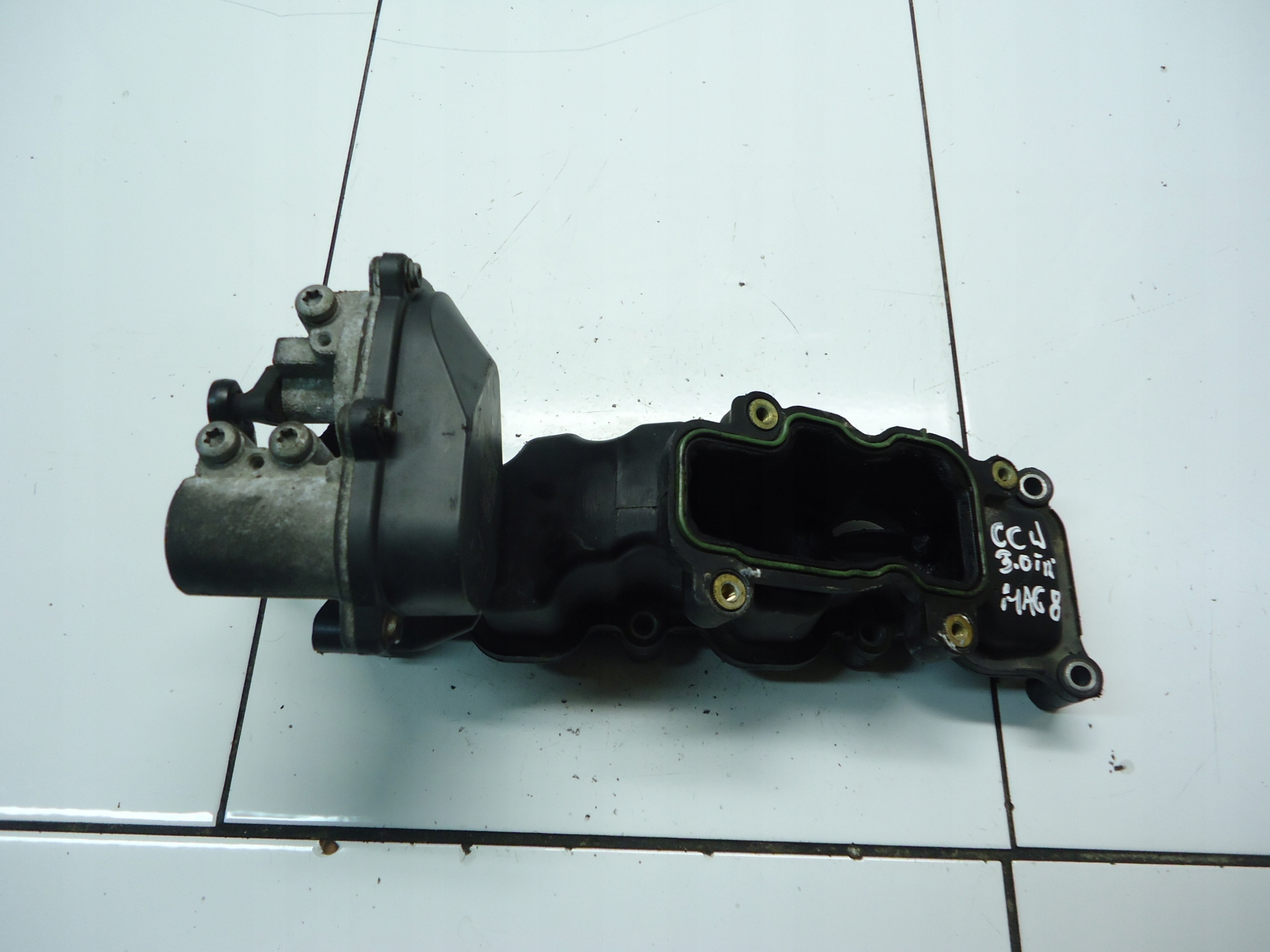 Audi A4 B8 A5 8T 3.0 tdi 2009 коллектор Впускный 059129711BR 059129086L