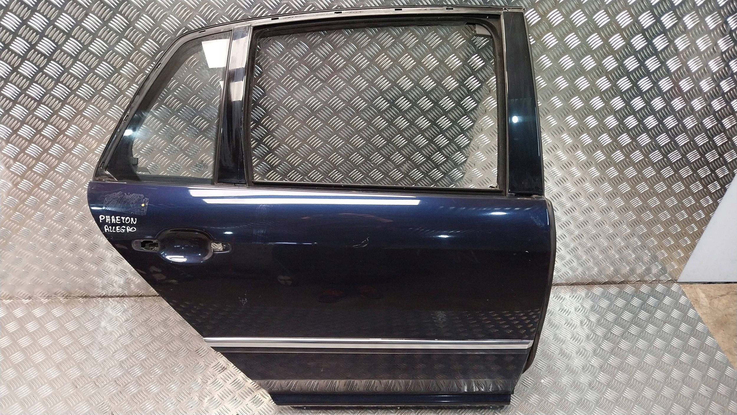 dveře záď pravé VW PHAETON 02