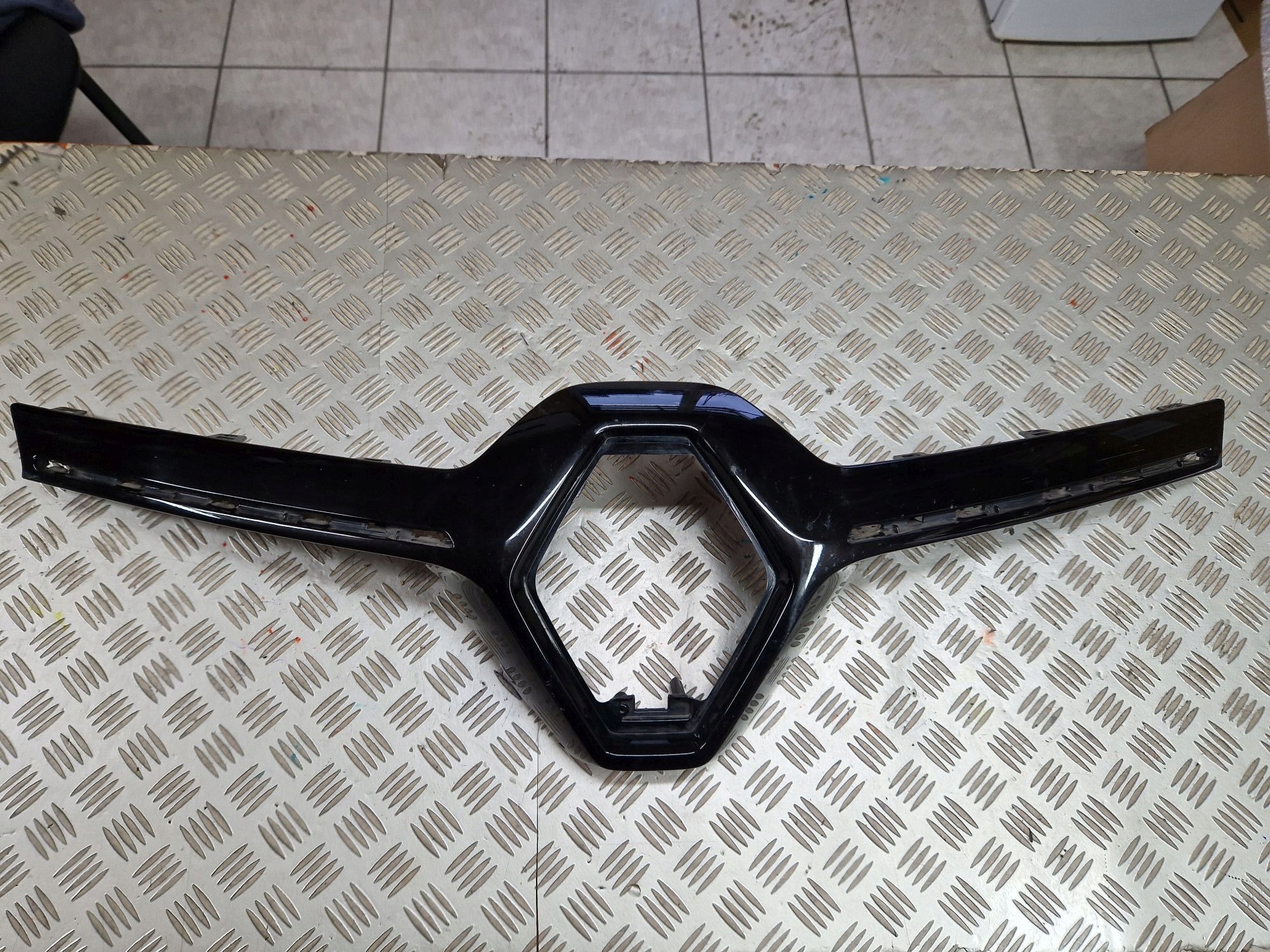 front PREKLADgrill RENAULT KADJAR 2016R->