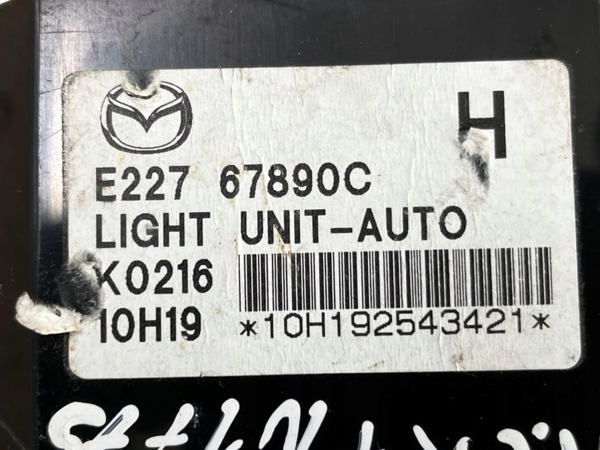 Centralina luci Mazda CX-7 facelift 2009 E22767890C