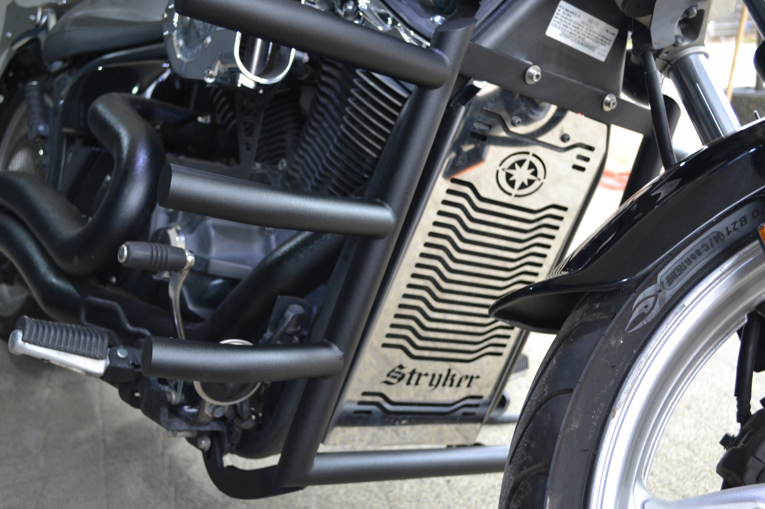 OSŁONA CHŁODNICY YAMAHA STRYKER 1300 CUSTOM Producent Motonautilus