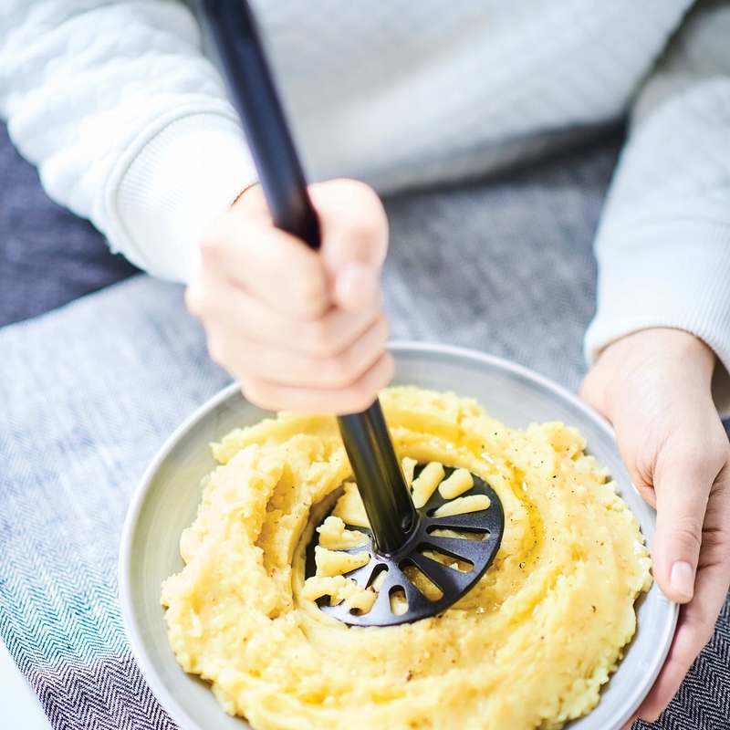 Tłuczek do ziemniaków praska ubijak ugniatacz okrągły czarny Tupperware Marka Tupperware