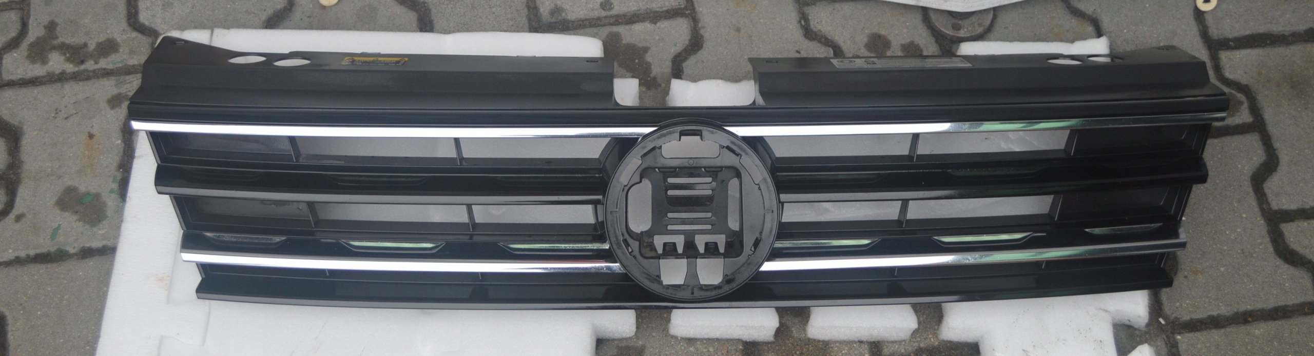VW Tiguan Kühlergrill FRONTGRILL Kühlergitter - Thumbnail 1
