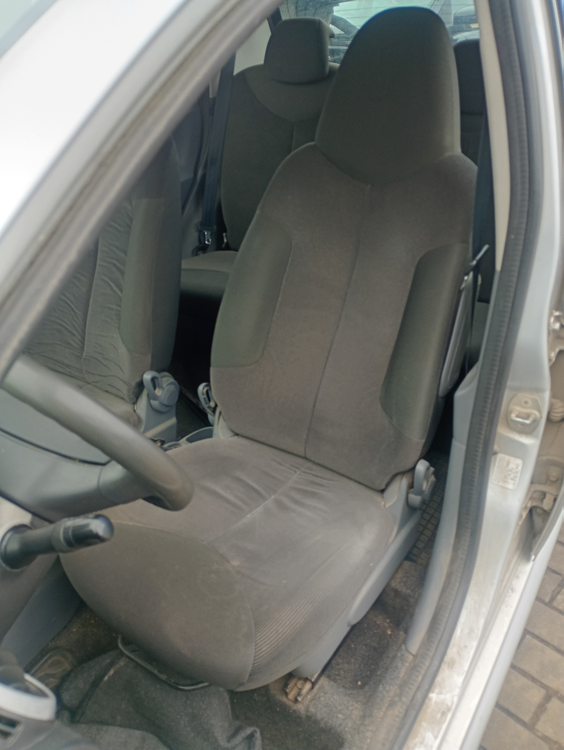 sitz links fahrer Citroen C1 05-14