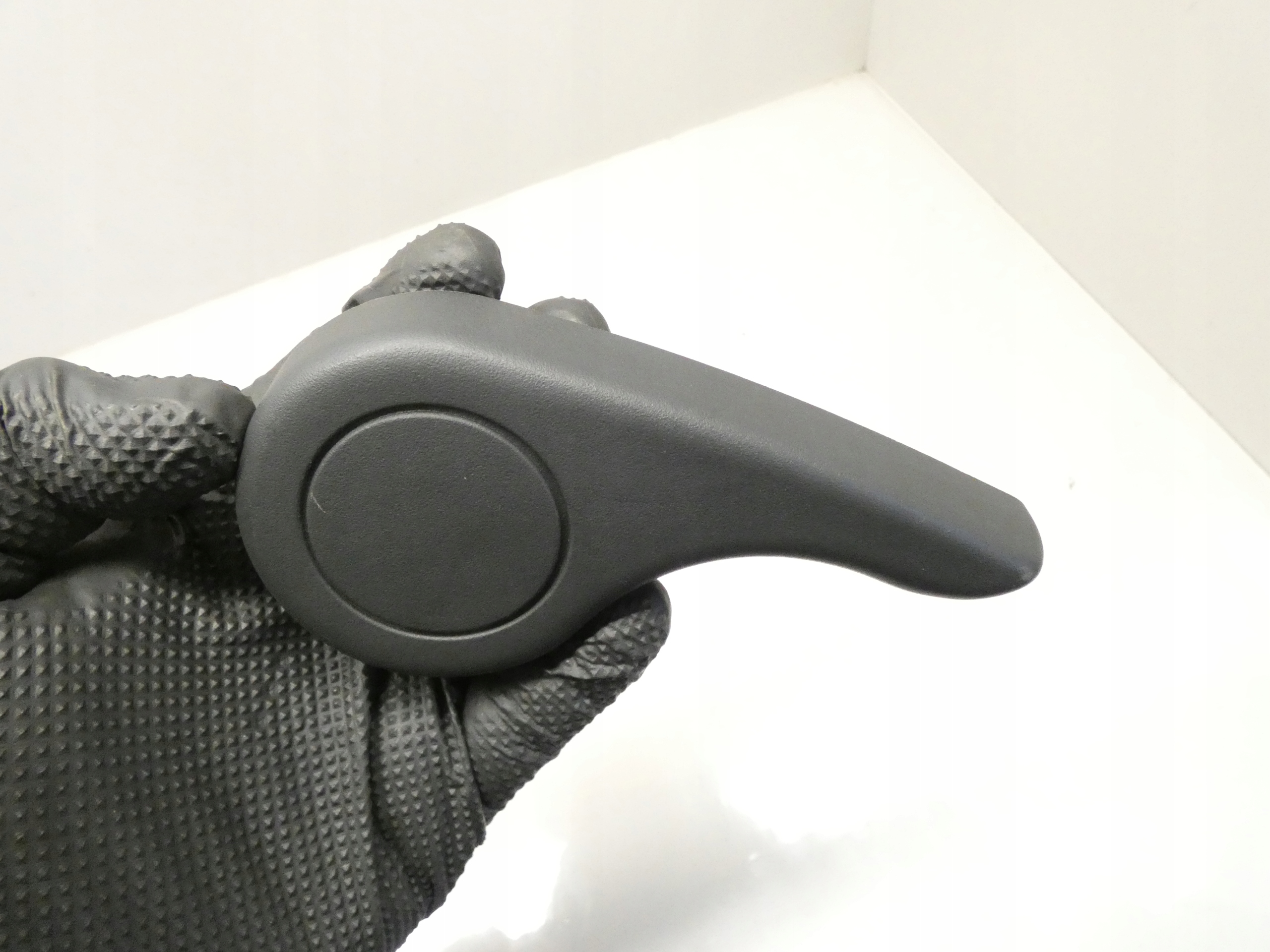 handle control seat right front the centre CITROEN C2 03-09 9642684577
