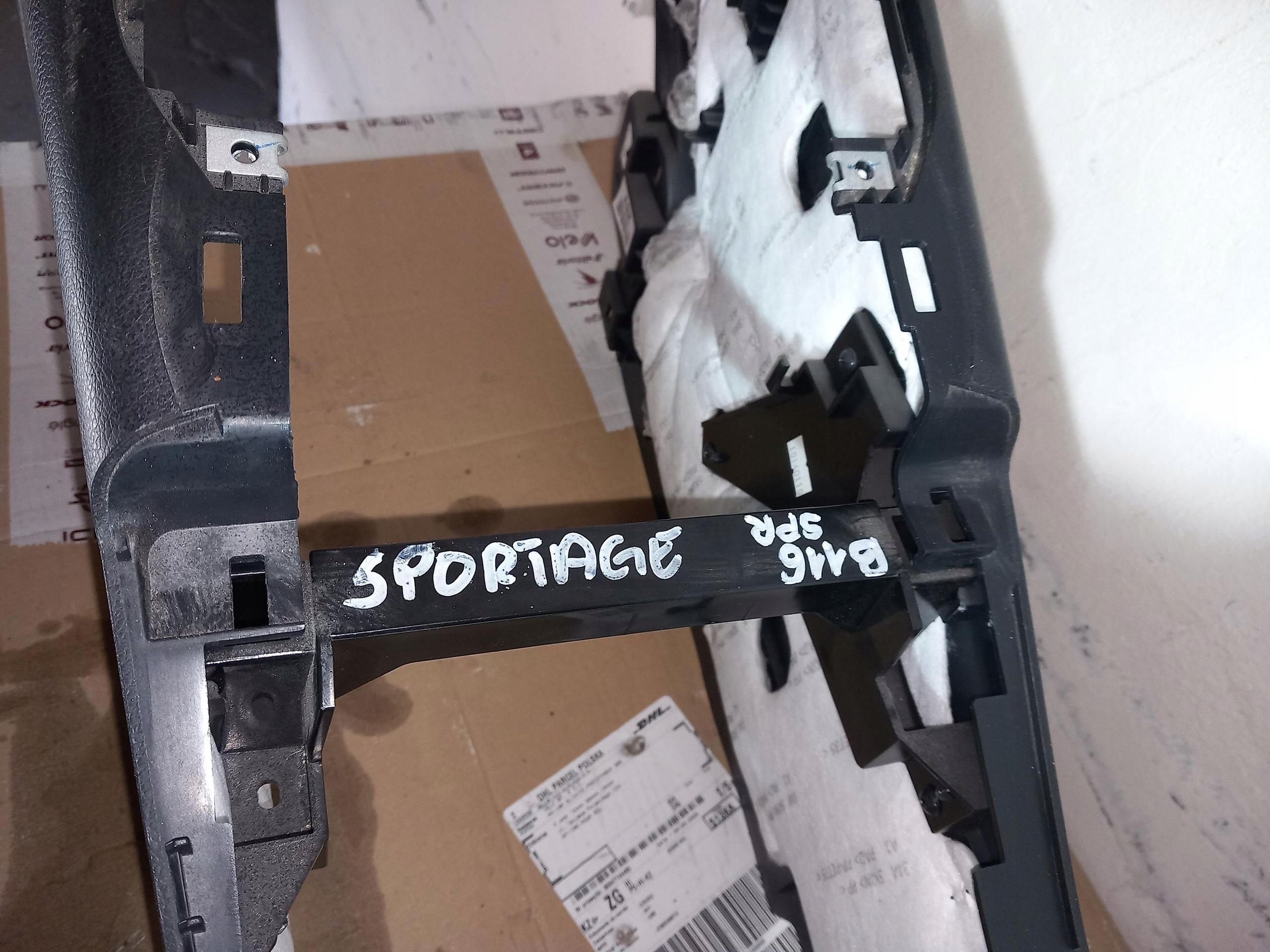 TUNEL central armrest KIA SPORTAGE III 10-15