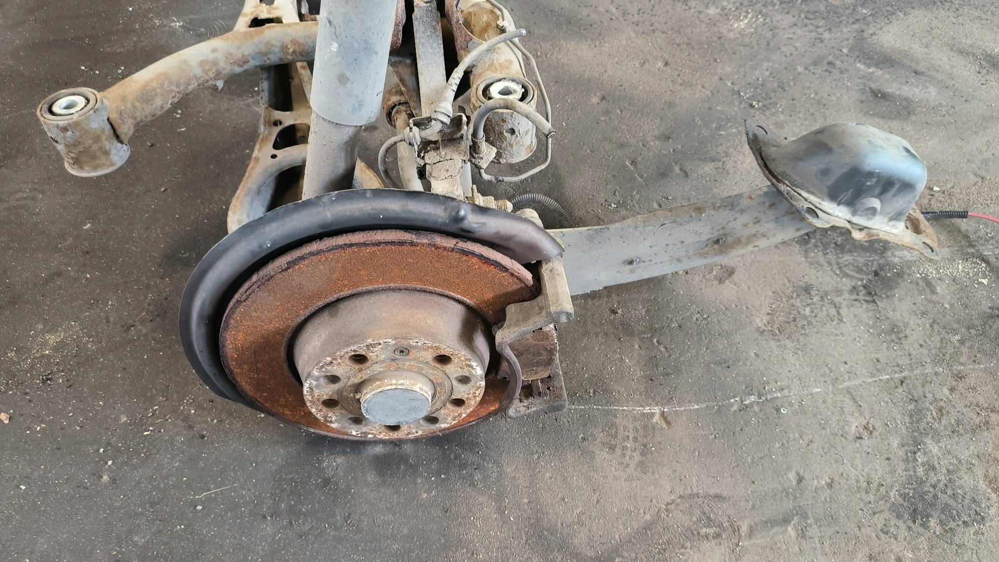 träger / Achsträger heck VOLKSWAGEN PASSAT B6 KOMBI