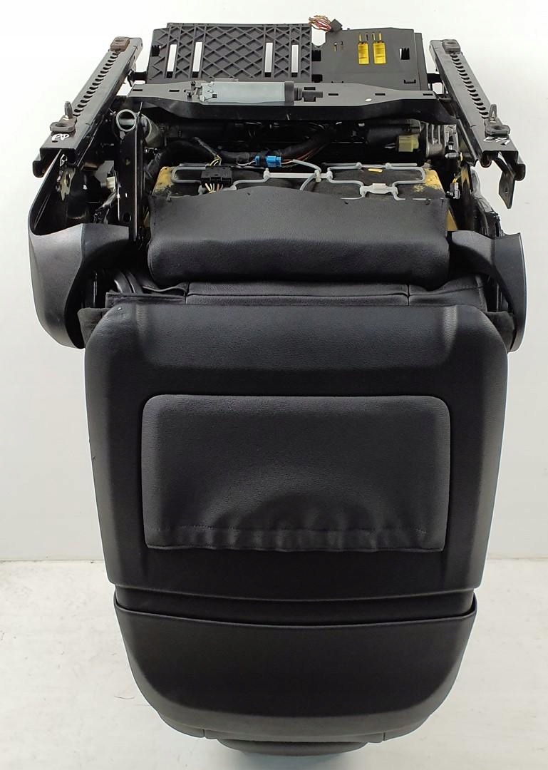 кресло правый передний BMW X6 E71 европа