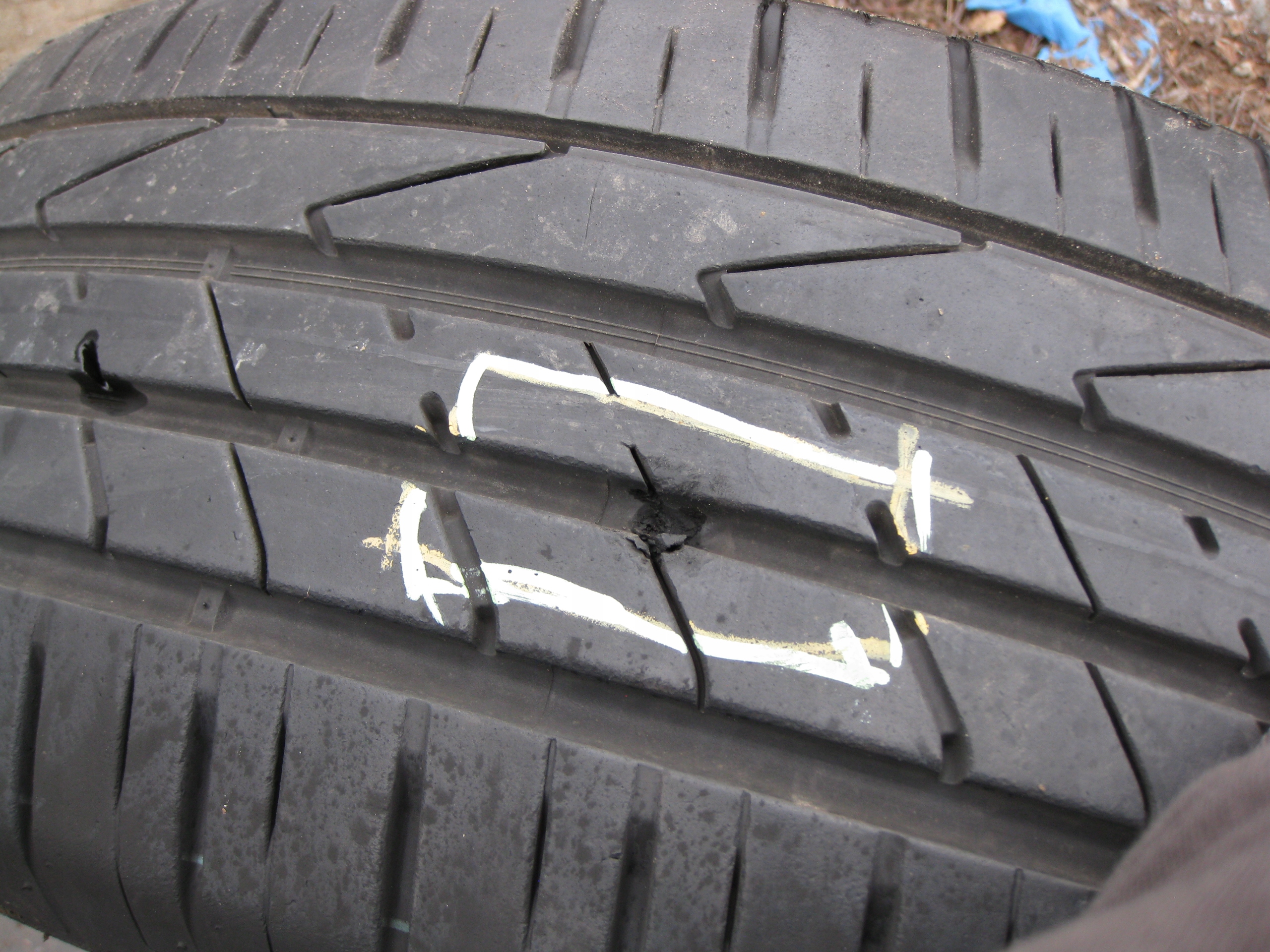 gomma Hankook Ventus S1 evo suv 235/60/18 7MM LATO