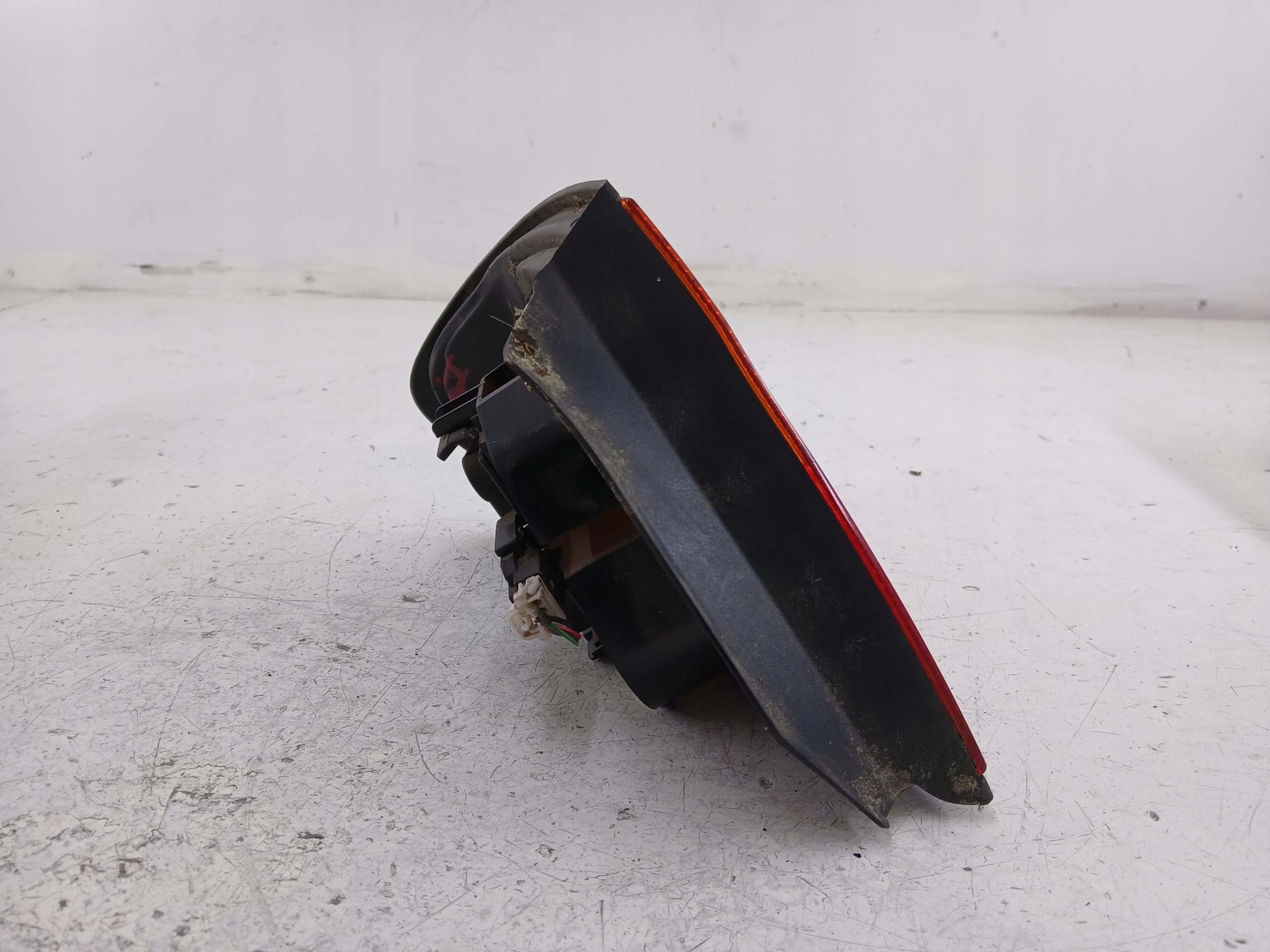 NISSAN PRIMERA P11 light right rear part