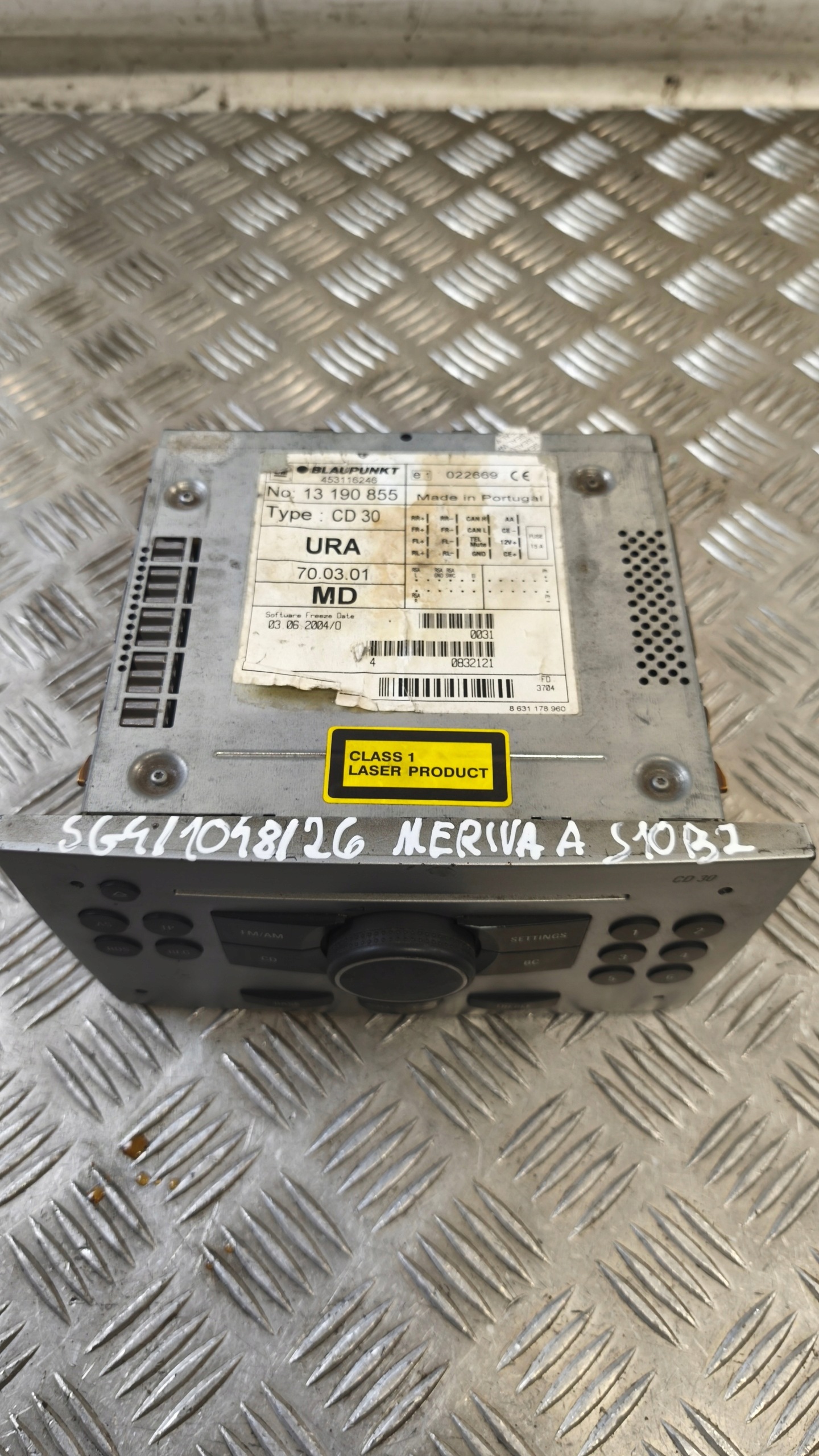 RADIO CD 7644222317 OPEL MERIVA A 2005r