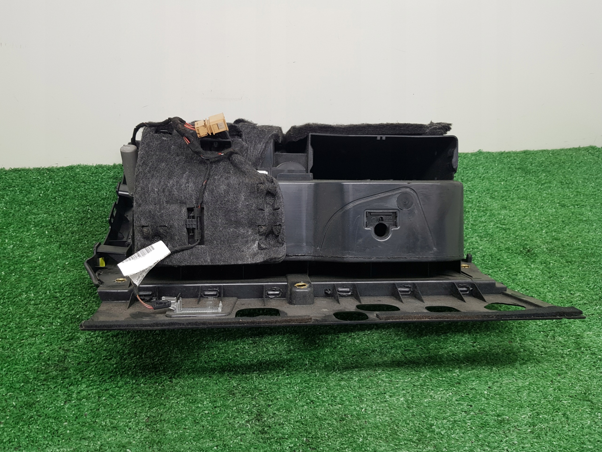 Handschuhfach des Beifahrers AUDI A6-C7 4G8857035A