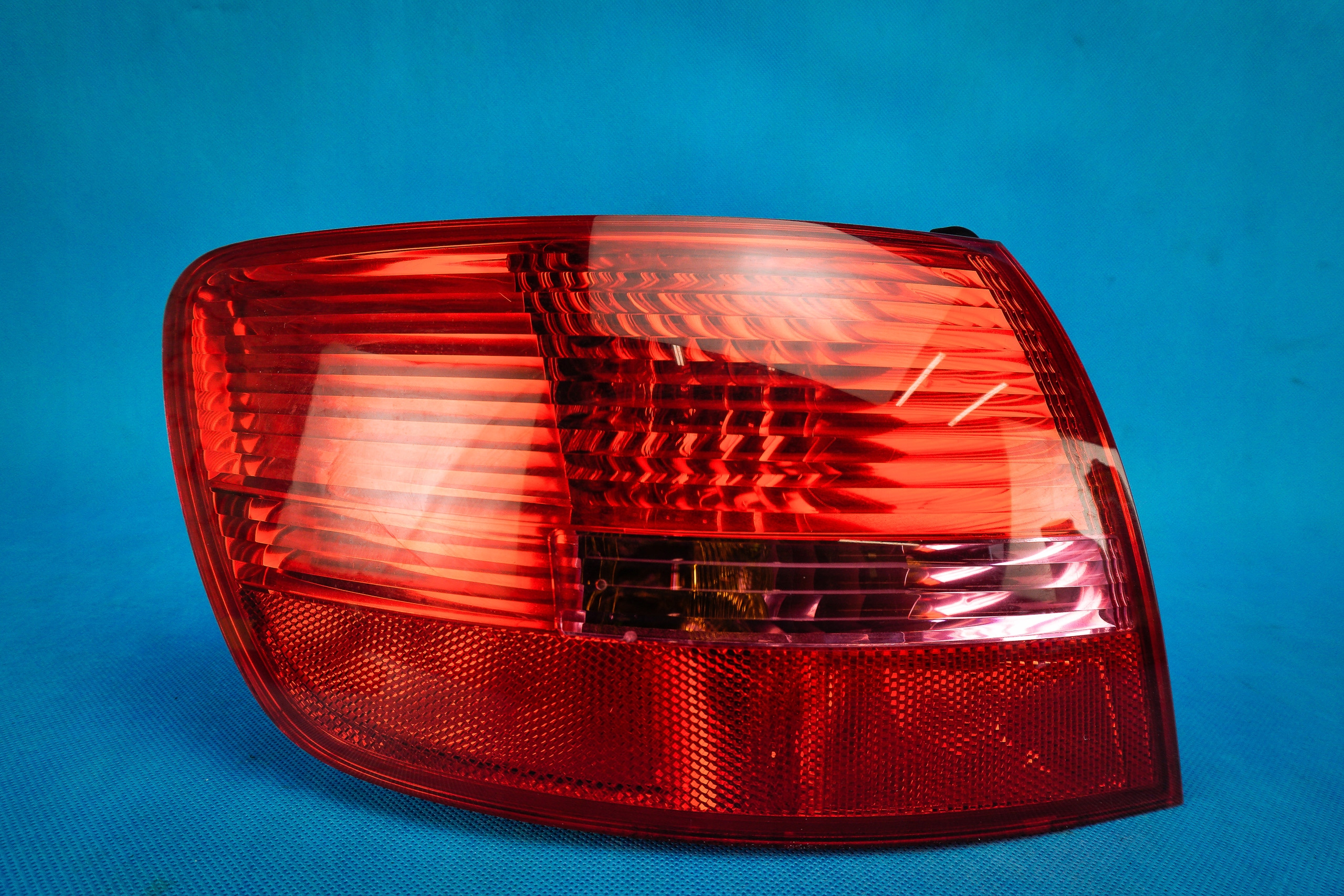 light rear w fender left Audi A6 4F C6 Avant 2004-2008 4F9945095