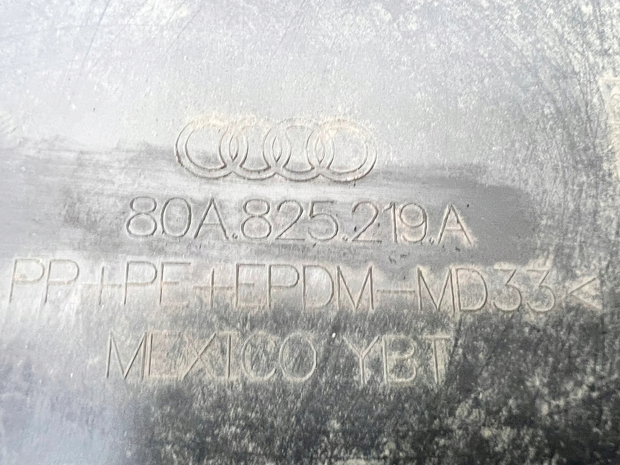 cover chassis rear part left AUDI Q5 FY 80A825219A 1/25