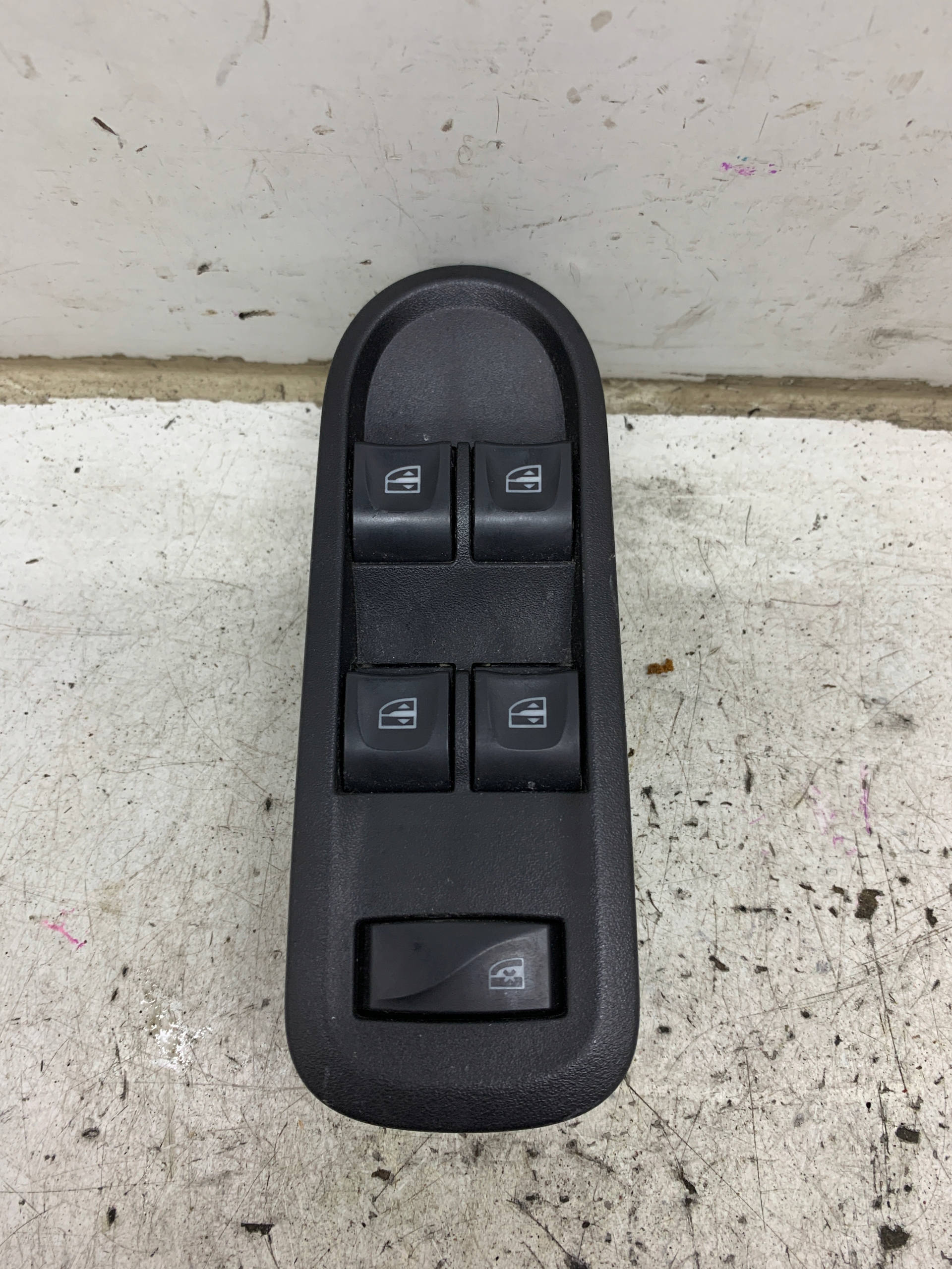 PANEL prekidač prekidača prozora 809606004R DACIA DUSTER i LIFT(2013-2017)