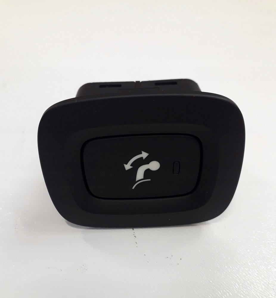 PRZYCISK HAKA HOLOWNICZEGO VOLVO ORYGINALNY