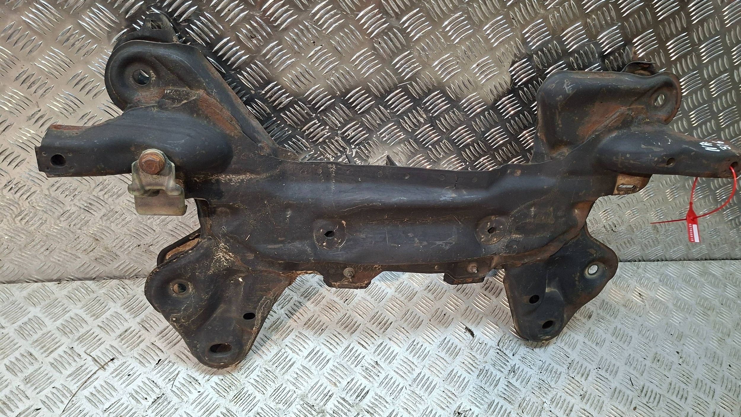 axle beam front CITROEN C3 II DS3 2009-2016