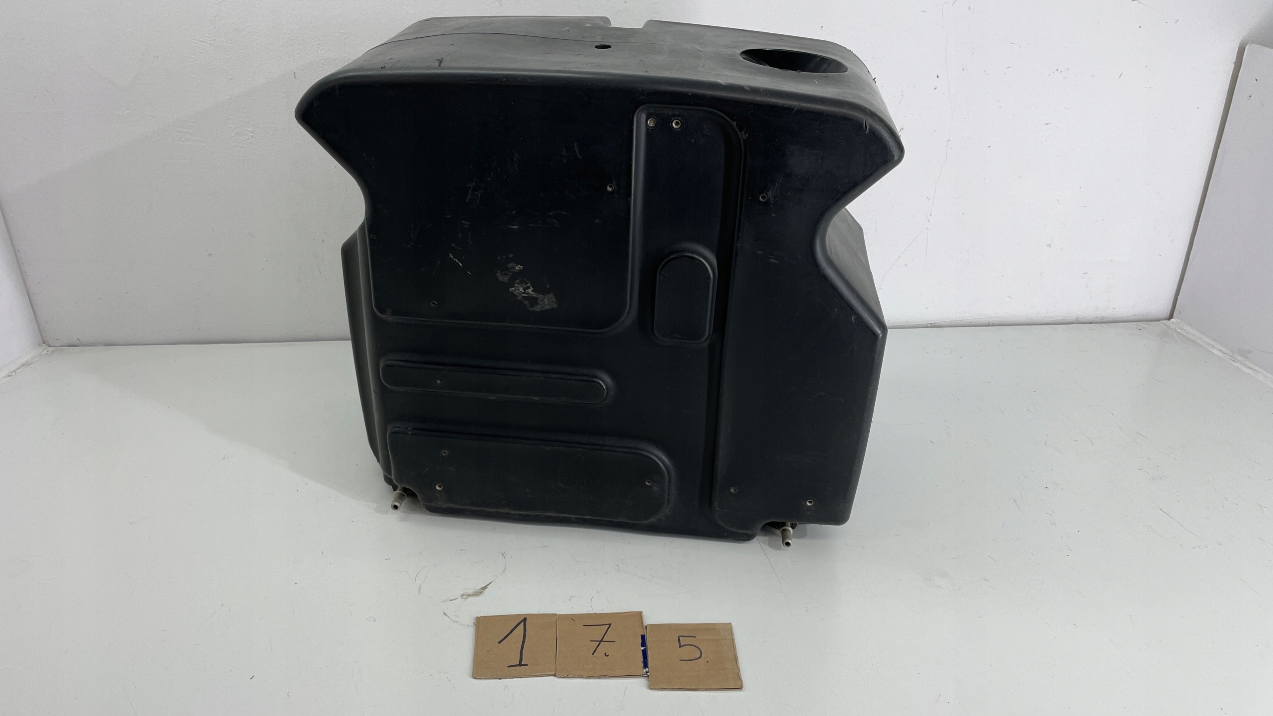 Бак AdBlue MAN TGA TGX TGS 81154025002