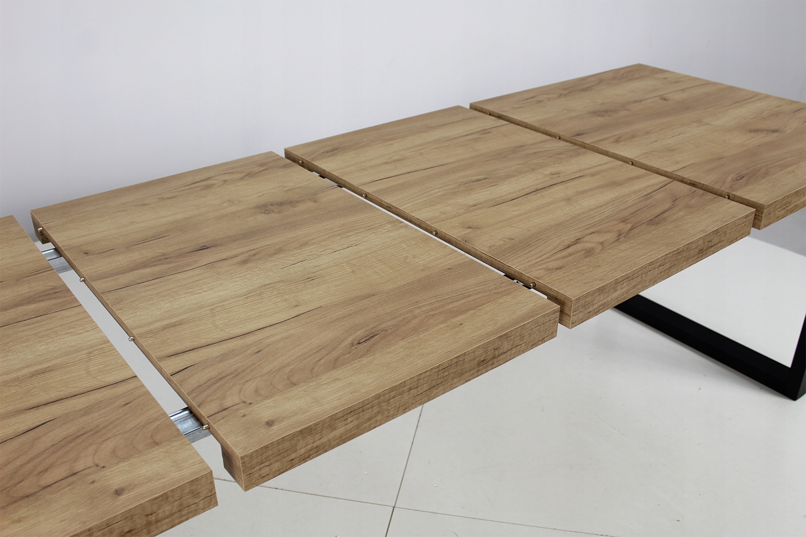 Stół do jadalni ROZKŁADANY i 8 CZARNYCH KRZESEŁ Wysokość stołu 77 cm