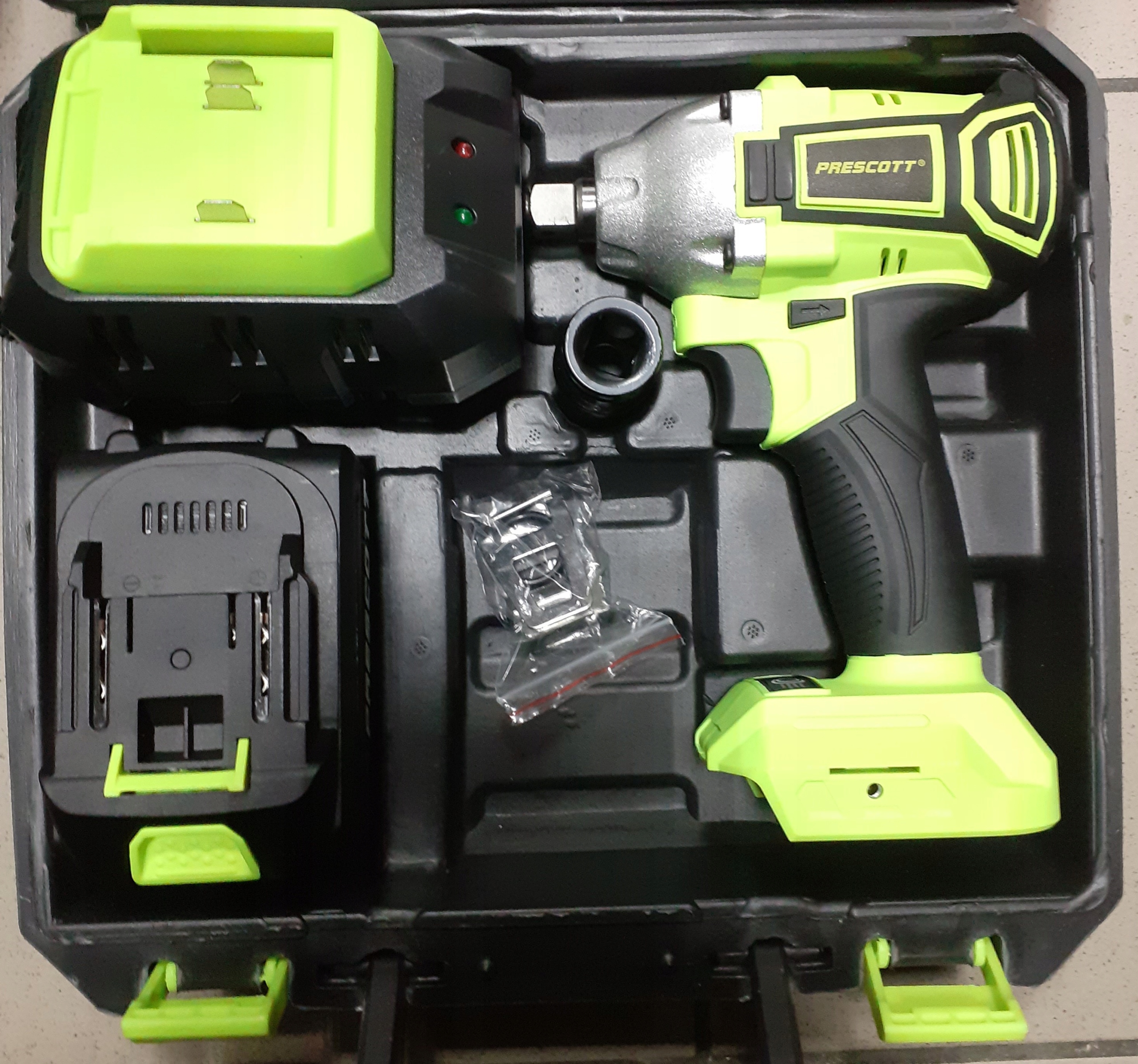 KLUCZ UDAROWY AKUMULATOROWY 2X BATERIA 350NM EAN (GTIN) 6920140021021